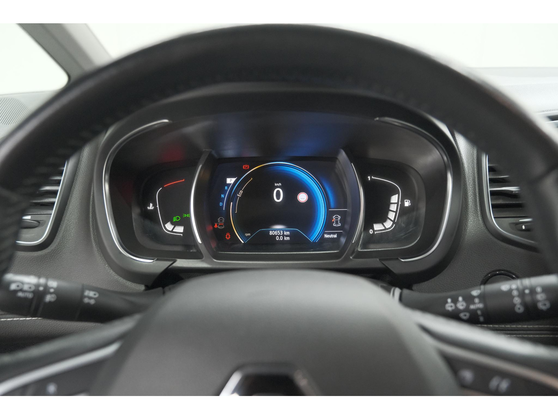 Renault Scénic 1.3 TCe 140 EDC Intens | Trekhaak | Camera | Head-Up Display | Dodehoekdetectie