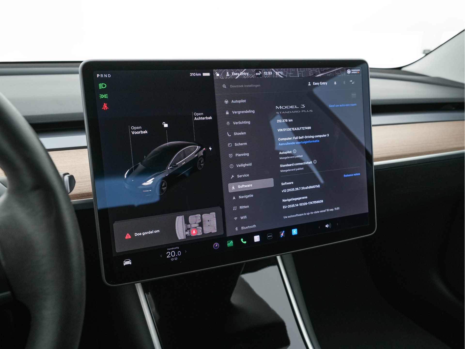 Tesla Model 3 Standard RWD Plus 60 kWh [ 3-Fase ] {SOH-84%} (INCL-BTW) Aut. *PANO | AUTO-PILOT | LEATHER | KEYLESS | FULL-LED | MEMORY-PACK | SURROUND-VIEW | DAB | CARPLAY | DIGI-COCKPIT | LANE-ASSIST | COMFORT-SEATS | 18"ALU*