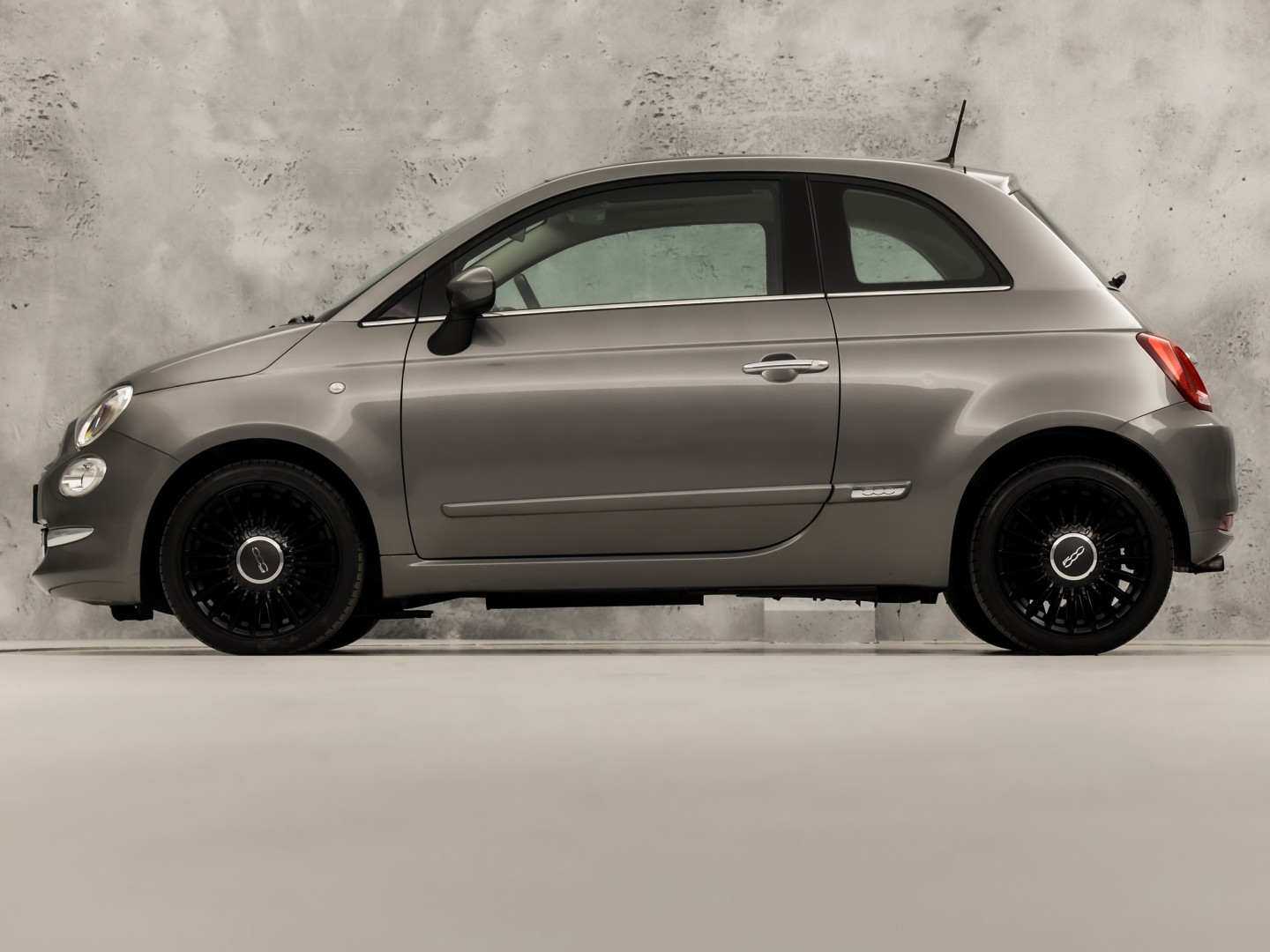 Fiat 500 0.9 TwinAir Turbo Sport (PANORAMADAK, NAVIGATIE, LM VELGEN, SPORTSTOELEN, ELEK RAMEN, BLUETOOTH, NIEUWSTAAT)
