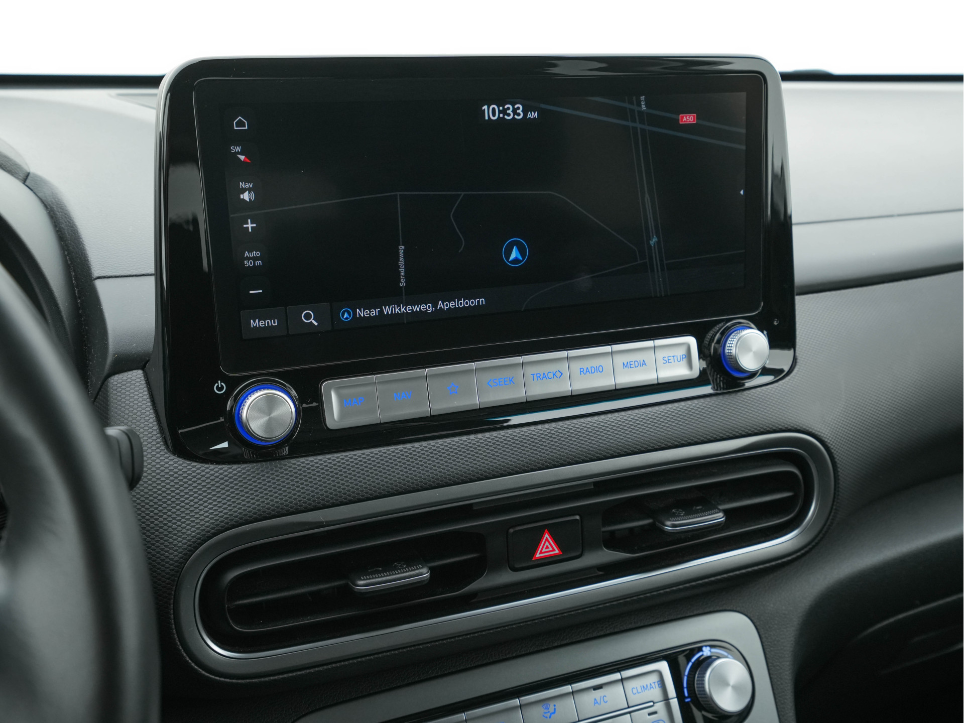 Hyundai Kona EV Fashion 39 kWh [ 3-Fase ] {SOH-100%} (INCL-BTW) Aut. *HEAT-PUMP | NAVI-FULLMAP | DIGI-COCKPIT | FULL-LED | KRELL-AUDIO | LANE-ASSIST | KEYLESS | CAMERA | HEAD-UP | SHIFT-PADDLES | DAB | ADAPT.CRUISE | COMFORT-SEATS | 17 "ALU*