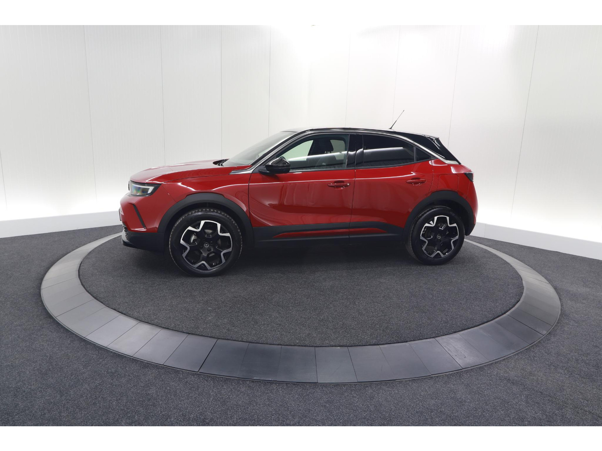 Opel Mokka 130 Turbo EAT8 Ultimate | Camera | Dodehoekdetectie | Massage | Adaptieve Cruise Control