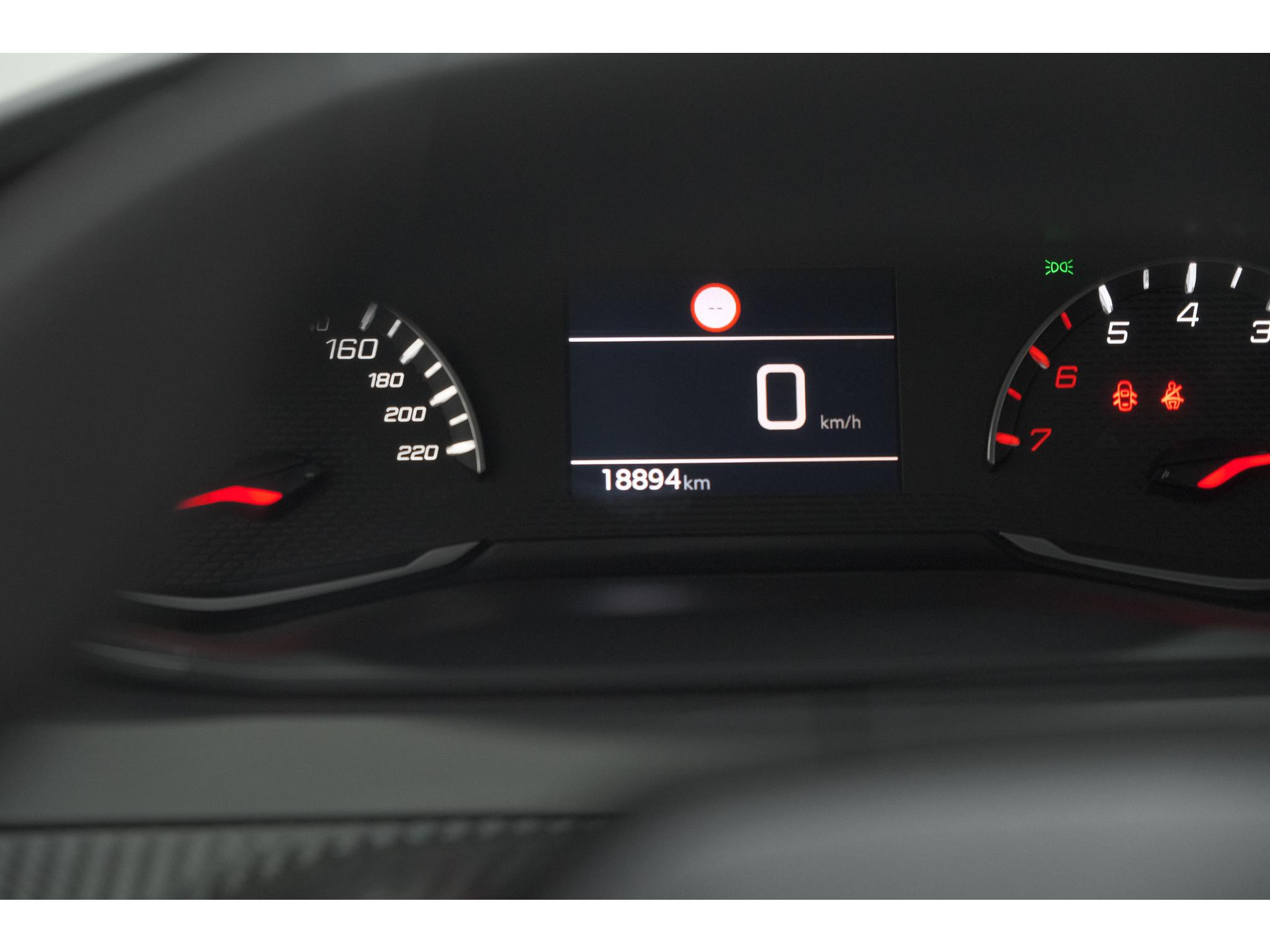 Peugeot 208 PureTech 100 Allure Pack | Camera | Apple Carplay | Stoelverwarming | Parkeersensoren