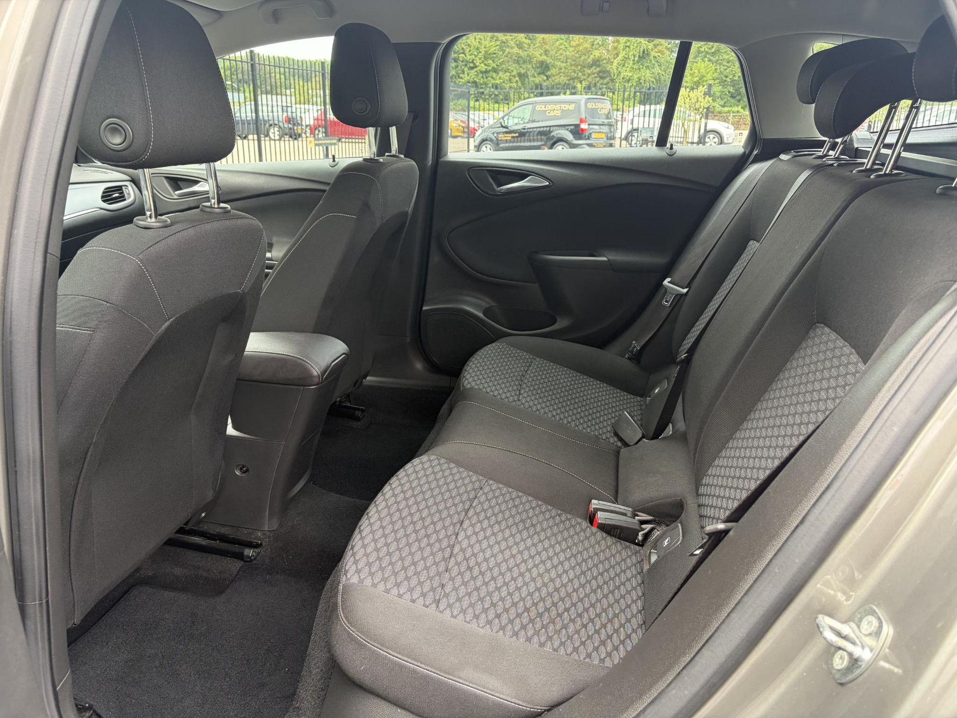 Opel Astra Sports Tourer 1.4 Business+ ✓1e Eigenaar✓Trekhaak✓150pk✓Carplay✓Navi✓Airco✓Cruise✓Pdc V+A✓6 Bak✓Lm velgen✓N.A.P,Apk tot 10-2027