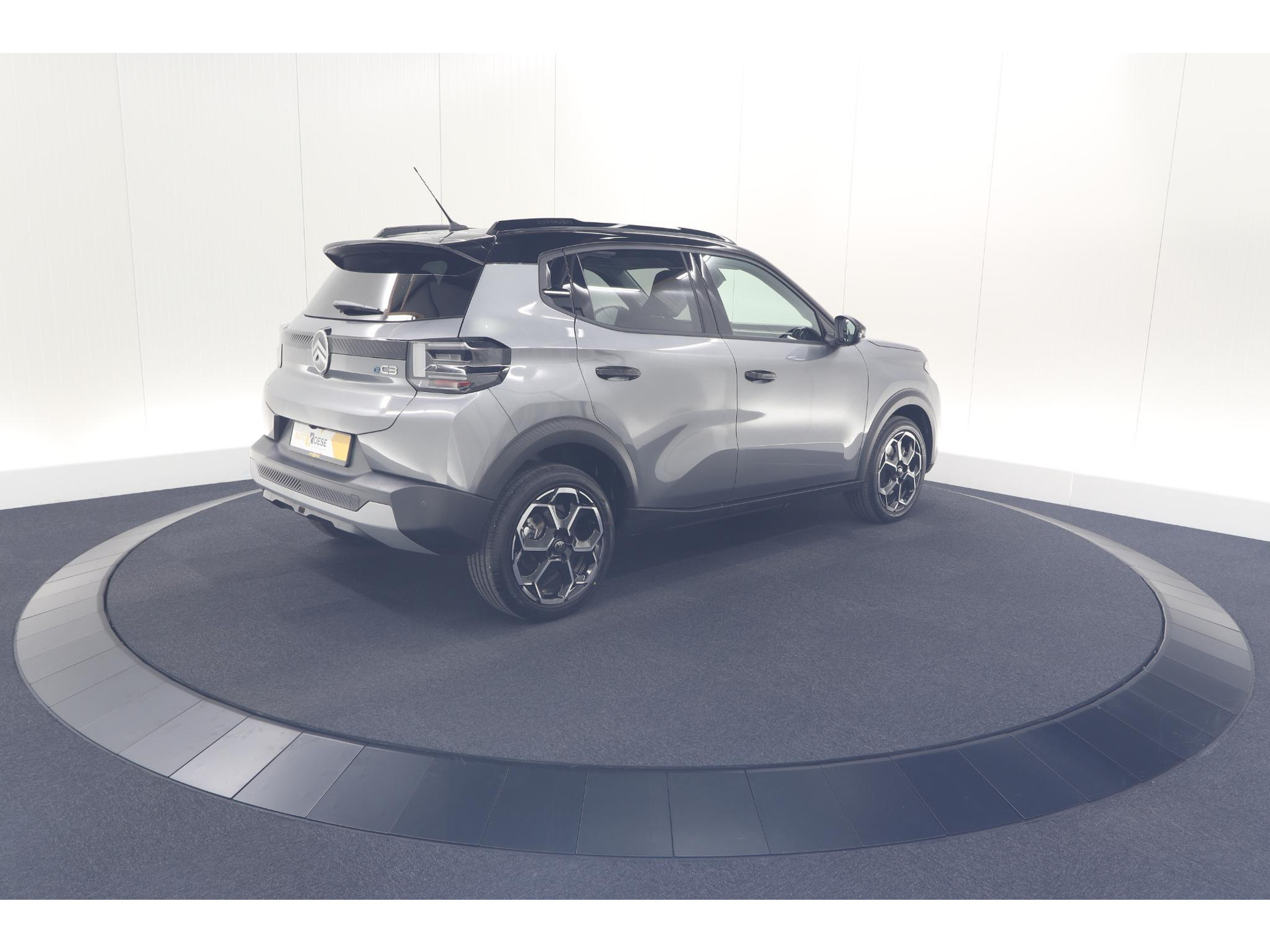 Citroen Ë-C3 Max 113pk 44 kWh | 7 KW Laadfunctie | Camera | Navigatie | Apple Carplay | Parkeersensoren