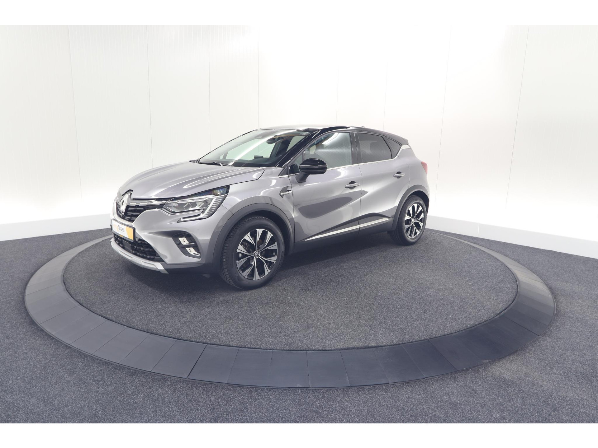 Renault Captur 1.6 E-Tech full hybrid 145 techno | Pack Full Screen | Camera | Navigatie | Allseason Banden