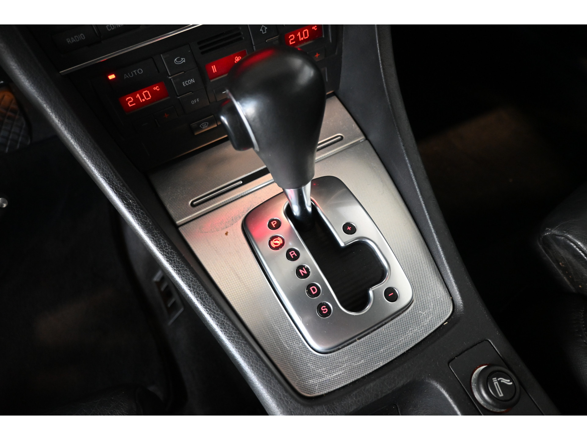 Audi A4 Limousine 2.7 TDI Advance Airco Leder Cruise Xenon Elektrisch pakket Schuif / kanteldak Inruil mogelijk!