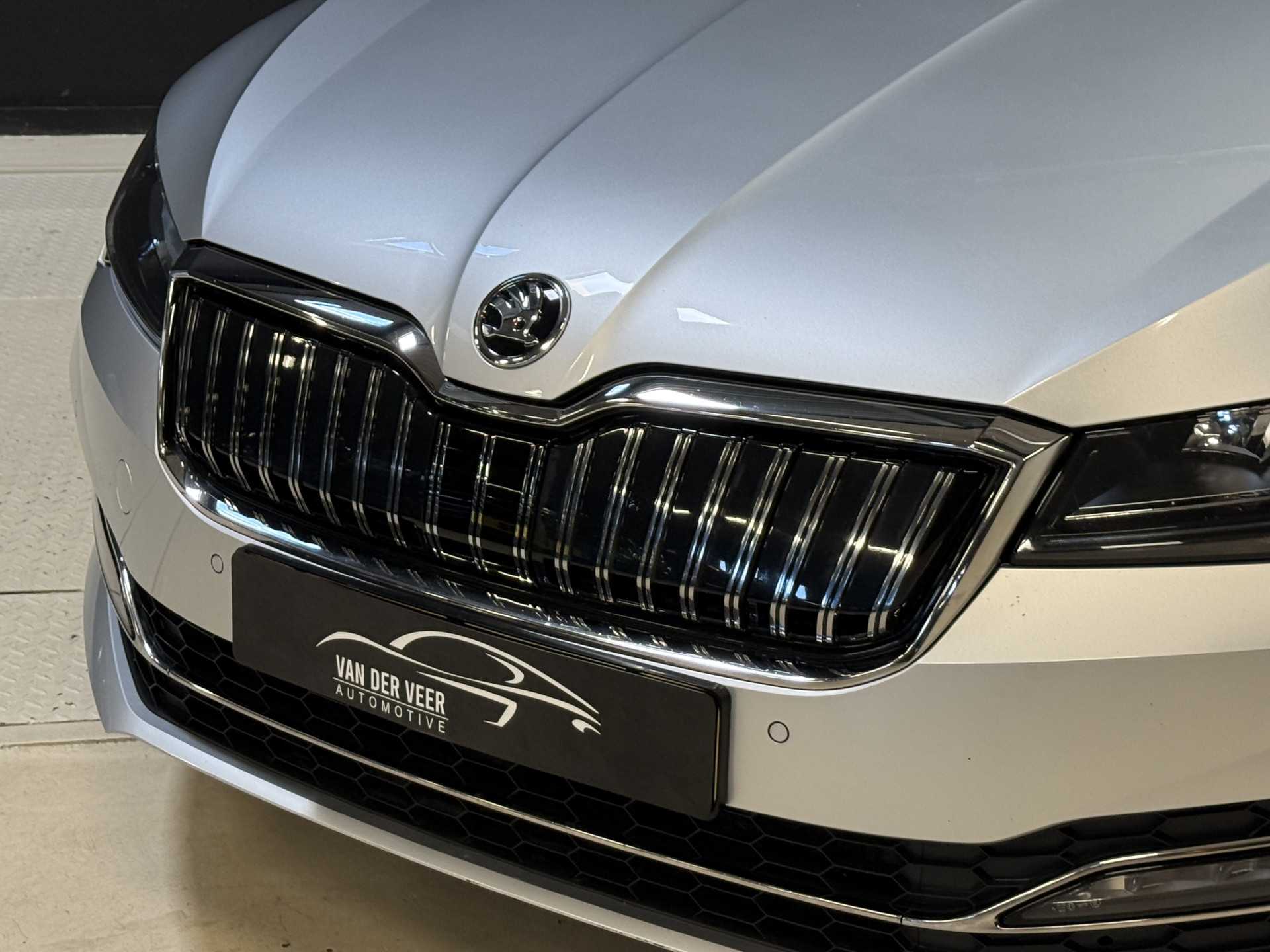 ŠKODA Superb Combi 1.4 TSI iV Business Edition Plus | Panoramadak | Crystal Light | Apple Carplay