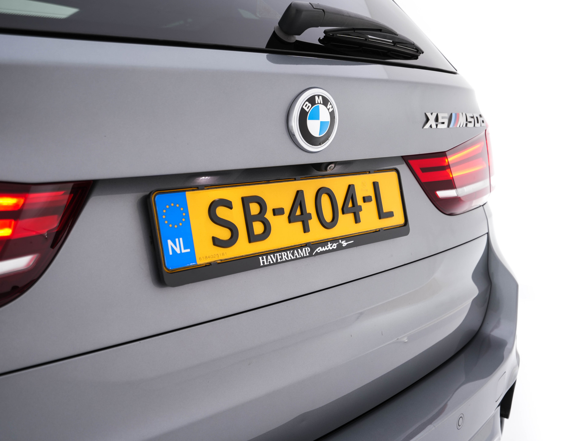 BMW X5 M50d M-Aerodinamica Aut. *PANO | HEAD-UP | LEATHER | ADAPTIVE-CRUISE | SOFT-CLOSE | BANG&OLUFSEN | TOP-VIEW | BLINDSPOT | NIGHT-VISION | MEMORY-PACK | DIGI-COCKPIT | HEATED-COMFORTSEATS | NAVI-FULLMAP |