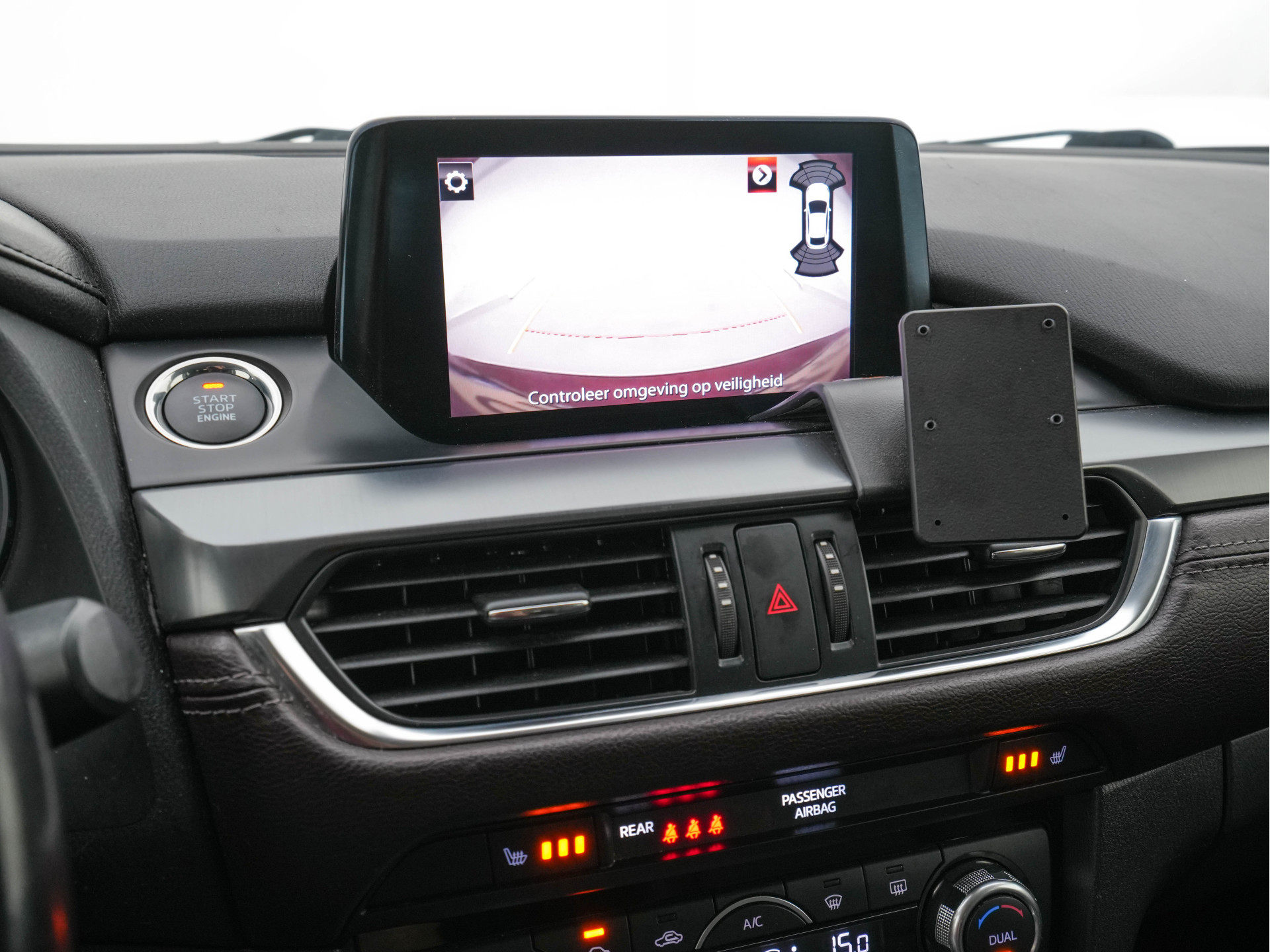 Mazda 6 Sportbreak 2.2D SkyActiv-D 150 Skylease GT (INCL-BTW) *LEATHER | FULL-LED | NAVI-FULLMAP | MEMORY-PACK | BOSE-AUDIO | BLIND-SPOT | CAMERA | KEYLESS | ECC | HEATED-SPORTSEATS | PDC | CRUISE | 17"ALU*