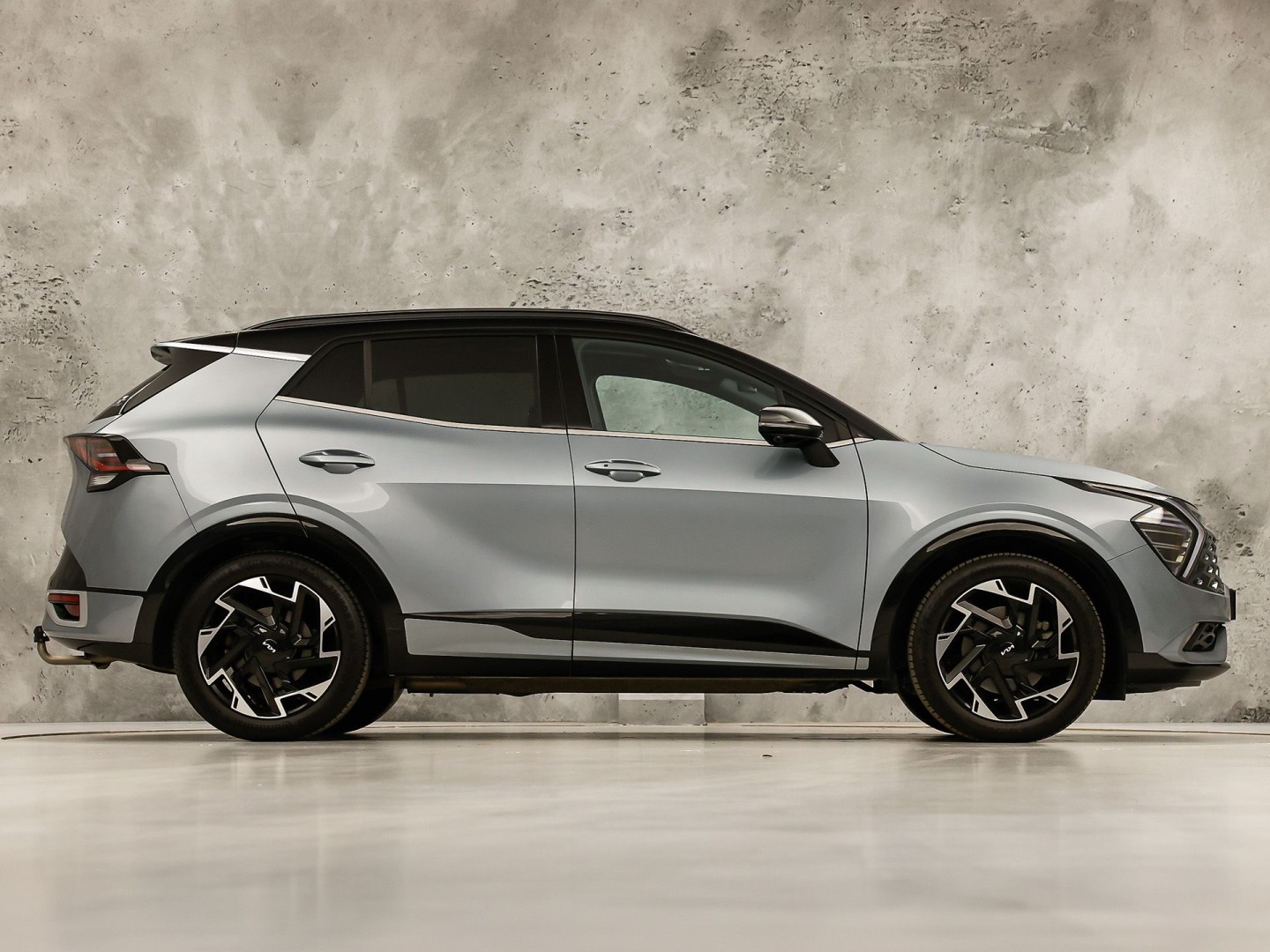 Kia Sportage 1.6 T-GDi MHEV GT-Line Edition Automaat 150Pk (PANORAMADAK, APPLE CARPLAY, STOELKOELING/VERWARMING, 360 CAMERA, ELEK BESTUURDERSSTOEL, LM VELGEN, NIEUWE APK, NIEUWSTAAT)