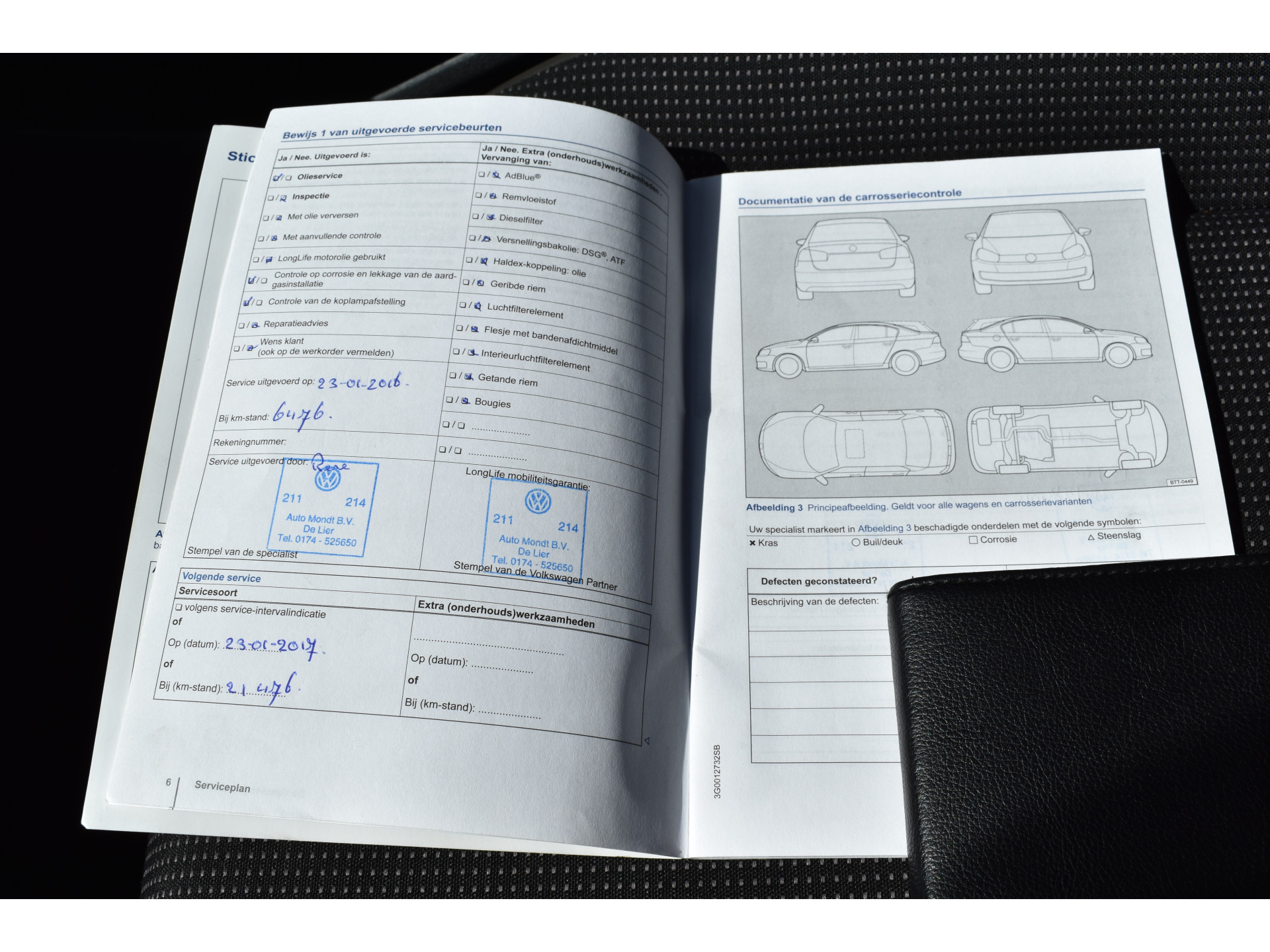 Volkswagen Up! 1.0 high up! BlueMotion Panodak Navigatie Pdc Lage km-stand