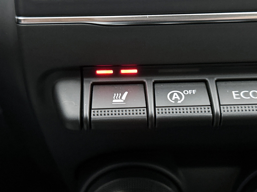 Renault Clio TCe 90PK GPF evolution | CAMERA | NAVI | DEALER ONDERHOUDEN | STOEL VERWARM. | PARK. SENSOREN | CARPLAY