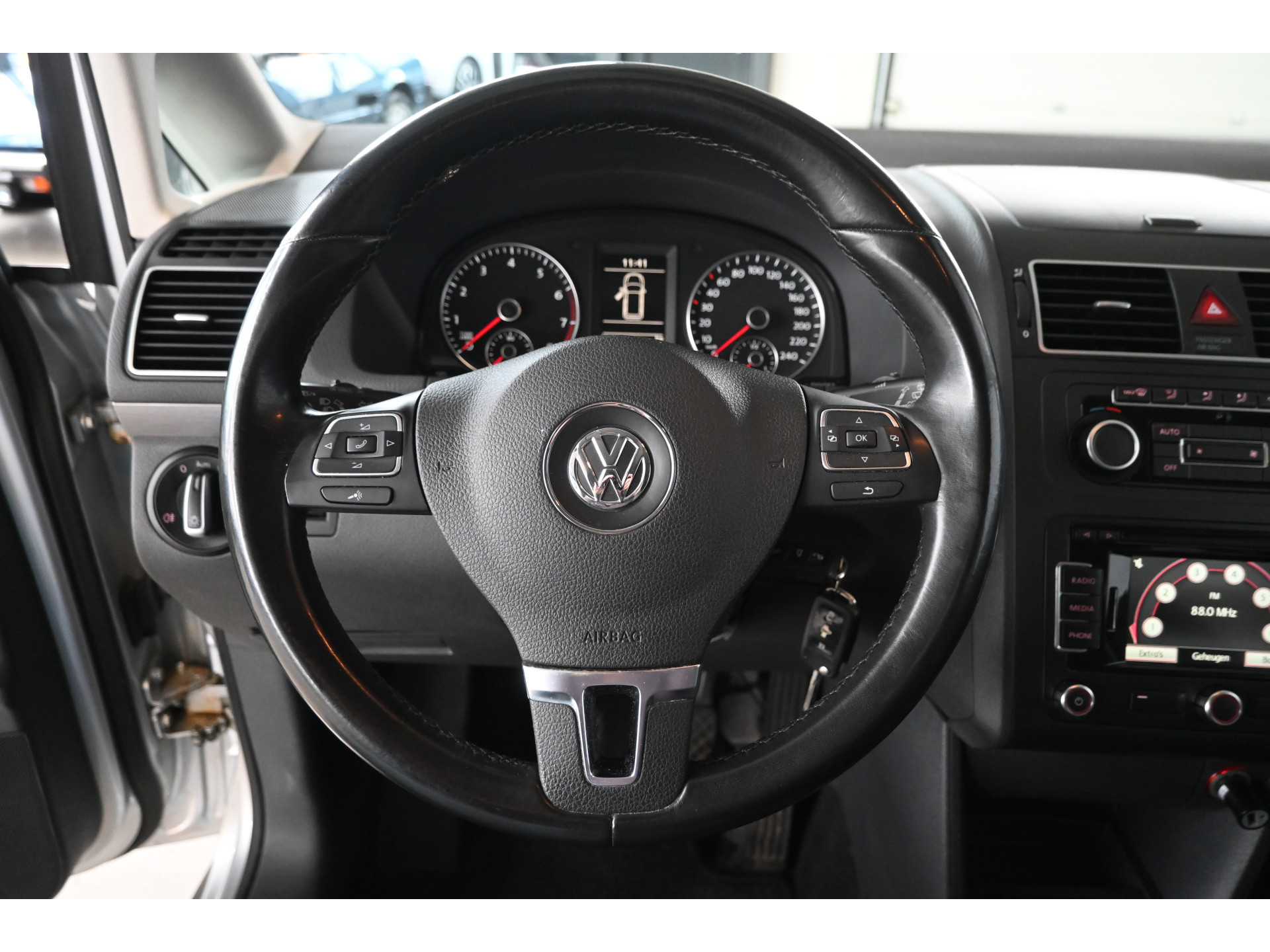 Volkswagen Touran 1.4 TSI Comfortline Clima Navigatie Cruise Control Goed Onderhouden! Inruil Mogelijk!