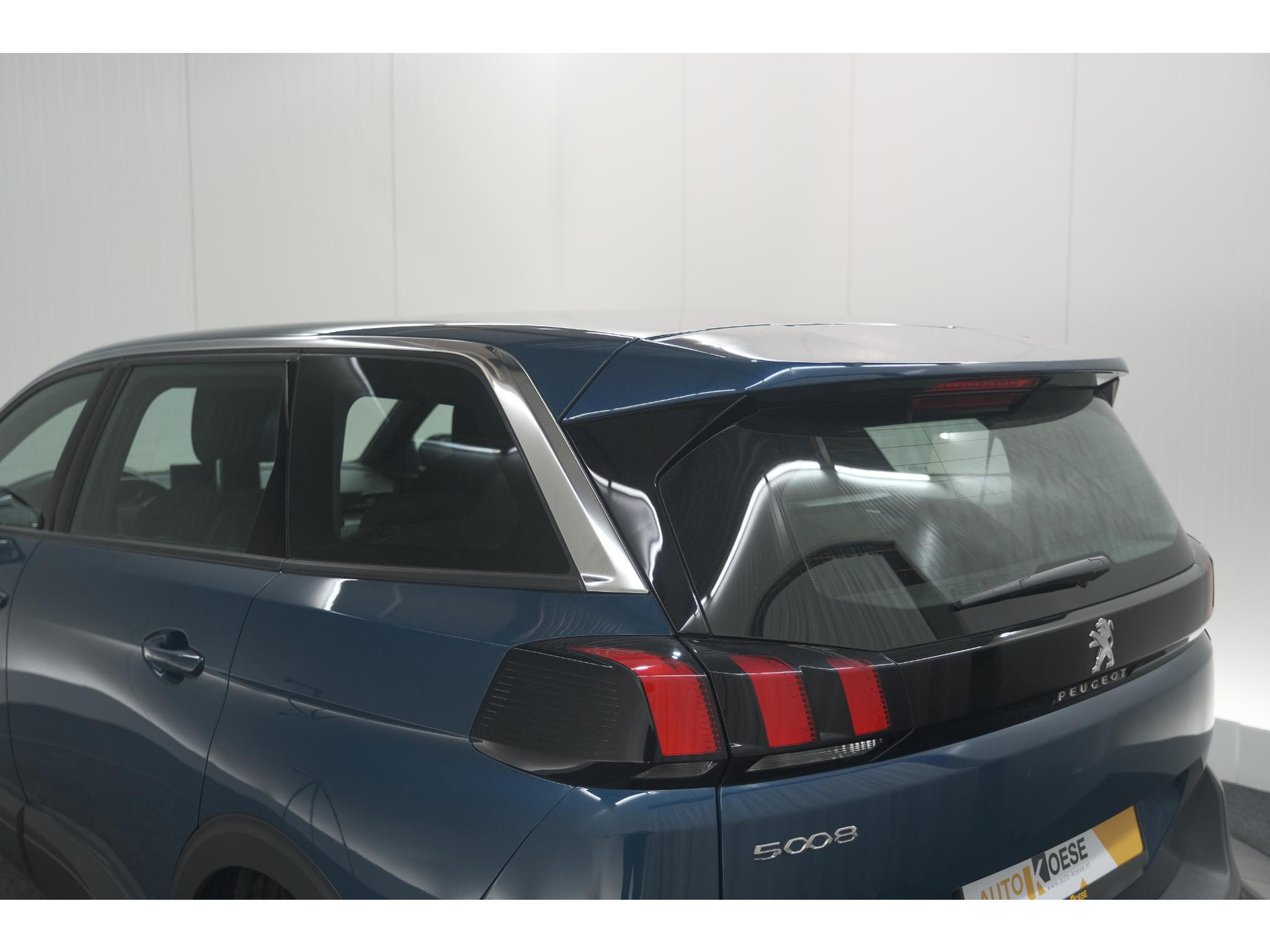 Peugeot 5008 PureTech 130 EAT8 Active Pack | 7 Zitplaatsen | Camera | Navigatie | Apple Carplay | Parkeersensoren