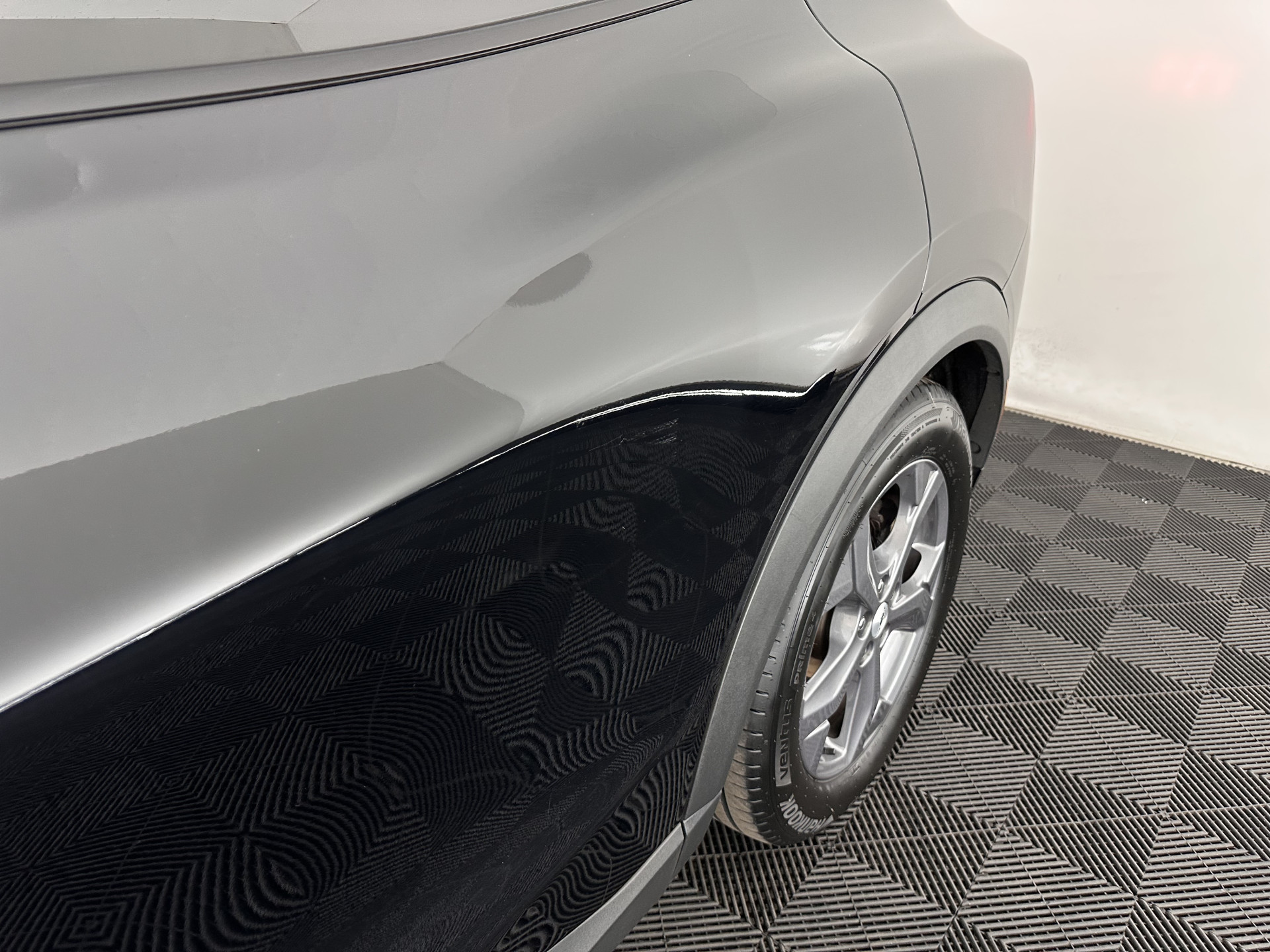 Ford Mustang Mach-E RWD 75 kWh [ 3-Fase-11kW ] {SOH-84%} (INCL-BTW) *LEATHER | FULL-LED | DAB | DIGI-COCKPIT | KEYLESS | NAVI-FULLMAP | CARPLAY | HEATED-COMFORTSEATS | TOPVIEW | ADAPTIVE-CRUISE | PRIVACY-GLASS | 18'' ALU*