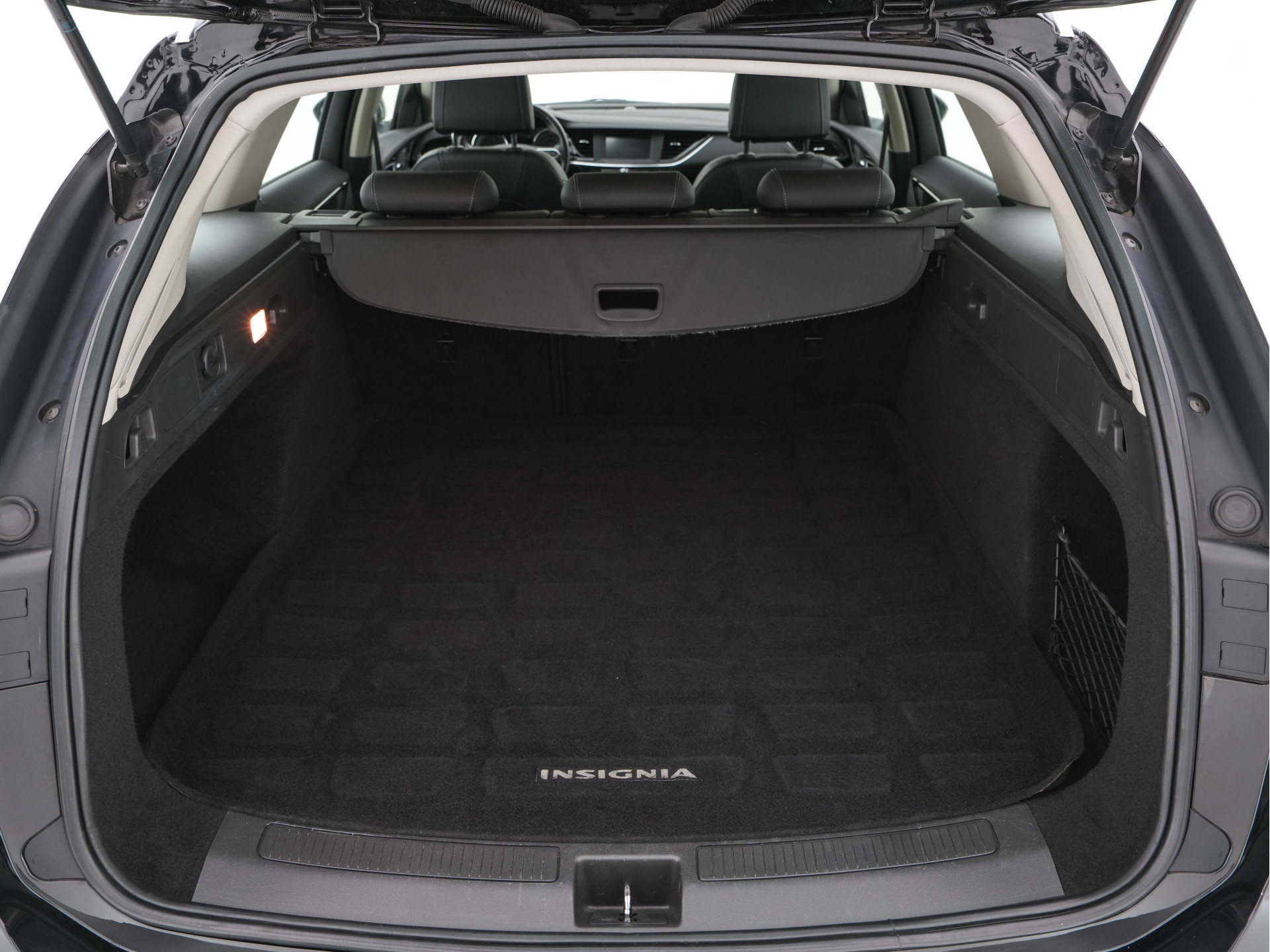 Opel Insignia Sports Tourer 1.5 Turbo Business Executive Aut. *NAVI-FULLMAP | LEATHER-FABRIC | KEYLESS | DAB+ | SPORT-SEATS  | ECC | PDC | CRUISE | TOWBAR | CARPLAY | 18''ALU*