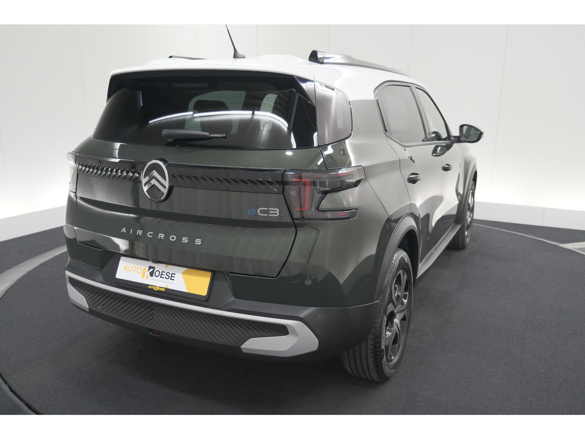 Citroen Ë-C3 Aircross Plus 113pk Extended Range 54 kWh | 11 KW Lader | Camera | Apple CarPlay | Parkeersensoren