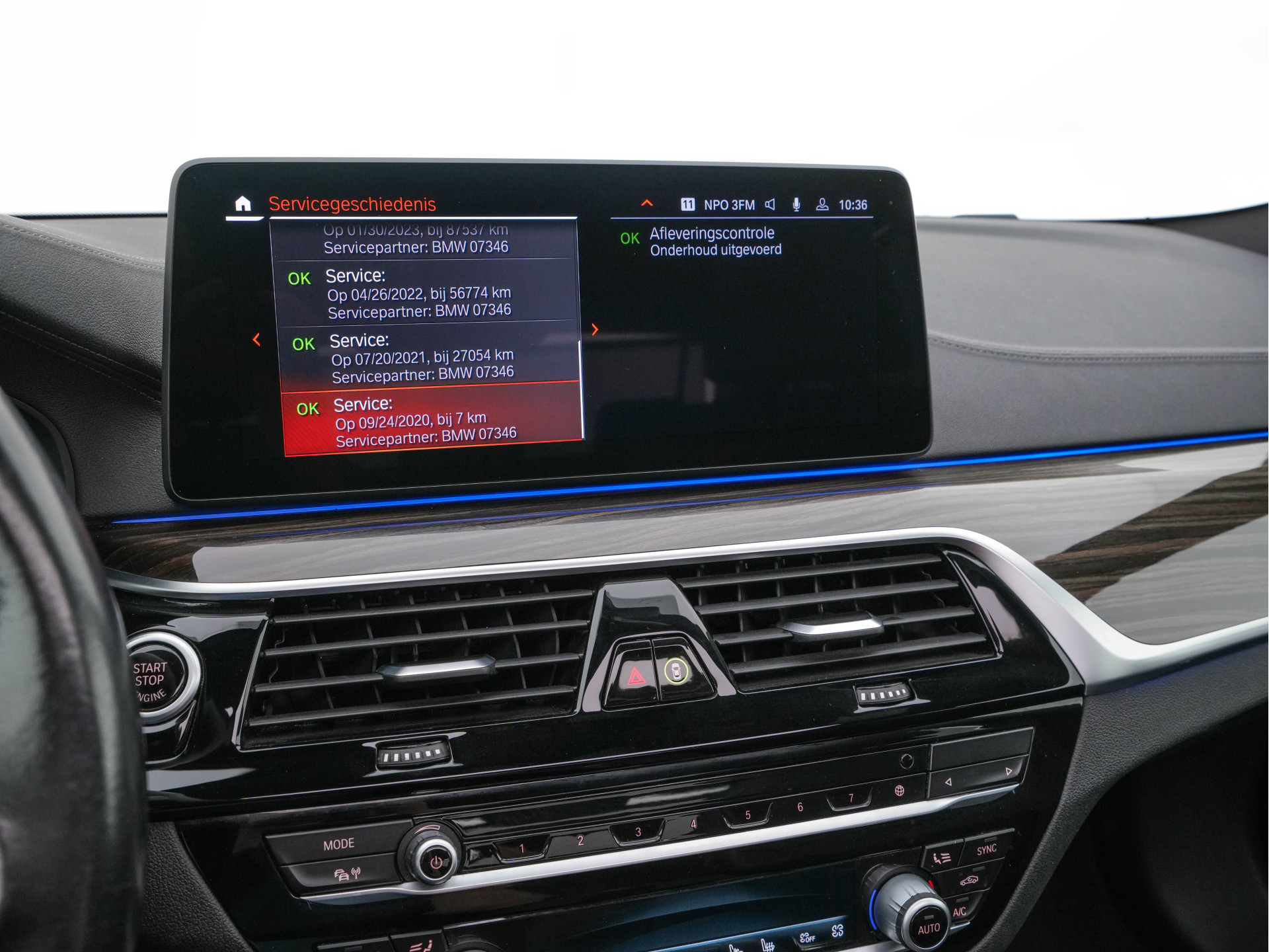 BMW 5-serie 540i xDrive High Executive Edition (INCL-BTW ) Aut.*PANO | LUXURY-LEATHER | LASER-LIGHT | BOWERS&WILKINS-AUDIO | MEMORY-PACK | HEATED/COOLED-COMFORTSEATS | DIGI-COCKPIT | NAVI-FULLMAP | SHIFT-PADDLES | CRUISE | 18''ALU*