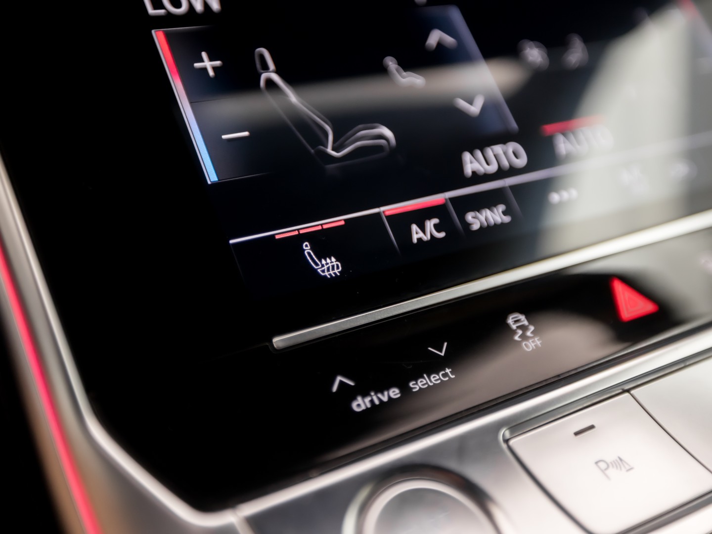 Audi A6 Avant 55 TFSI quattro S-Line 340Pk Automaat (PANORAMADAK, 6 CILINDER, BANG&OLUFSEN, HEAD-UP DISPLAY, NAPPA LEDER, MEESTURENDE ACHTERAS, CAMERA, STOELVERWARMING, SFEERVERLICHTING, ADAPTIVE CRUISE, MATRIX LED, NIEUWSTAAT)