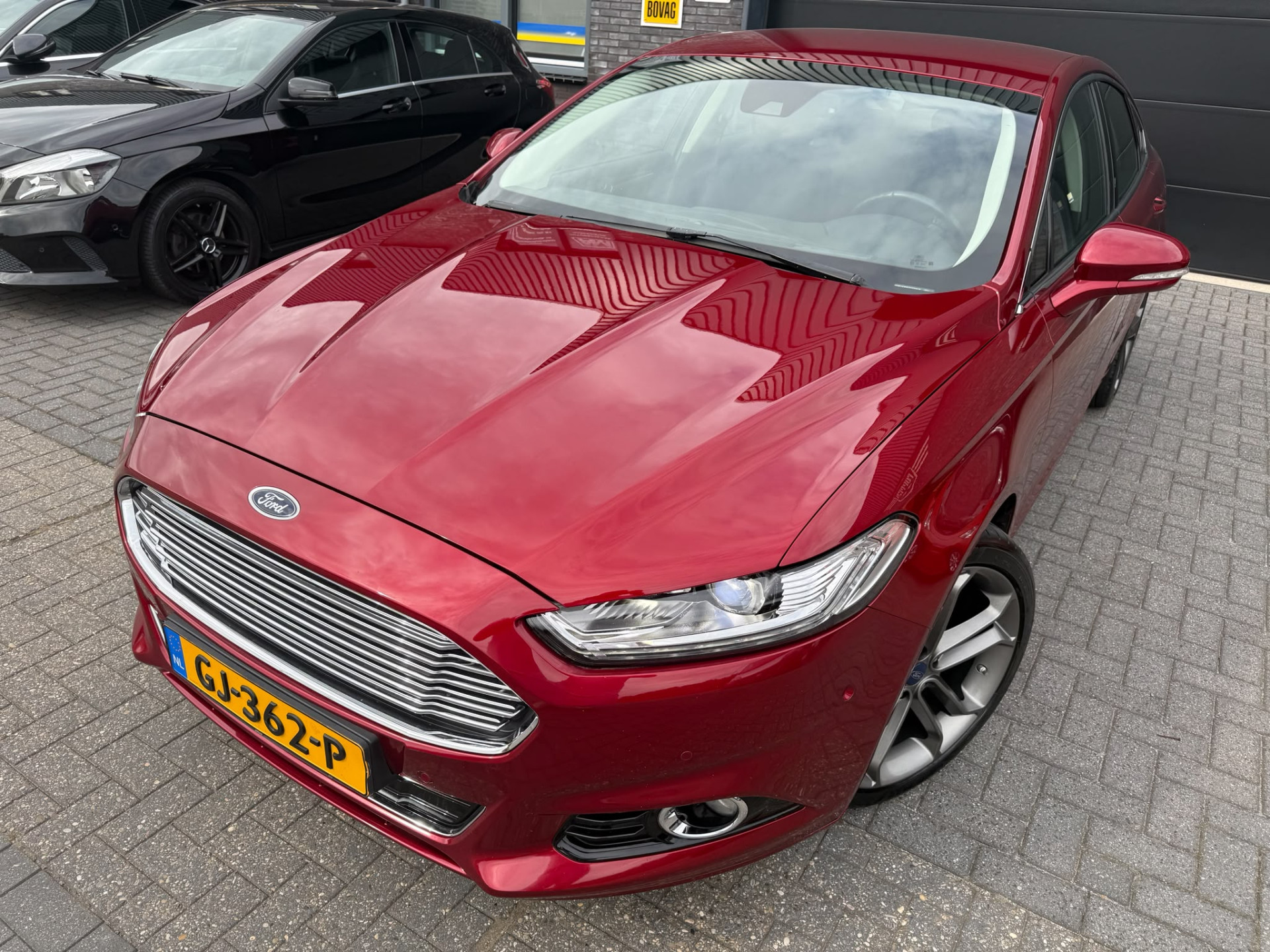 Ford Mondeo 2.0 Titanium | 3E EIGENAAR | 3/6/12MND GARANTIE | AUTOMAAT | LED | DODEHOEK | ACC | NAVI | TREKHAAK |SFEERVERL. | LMV |