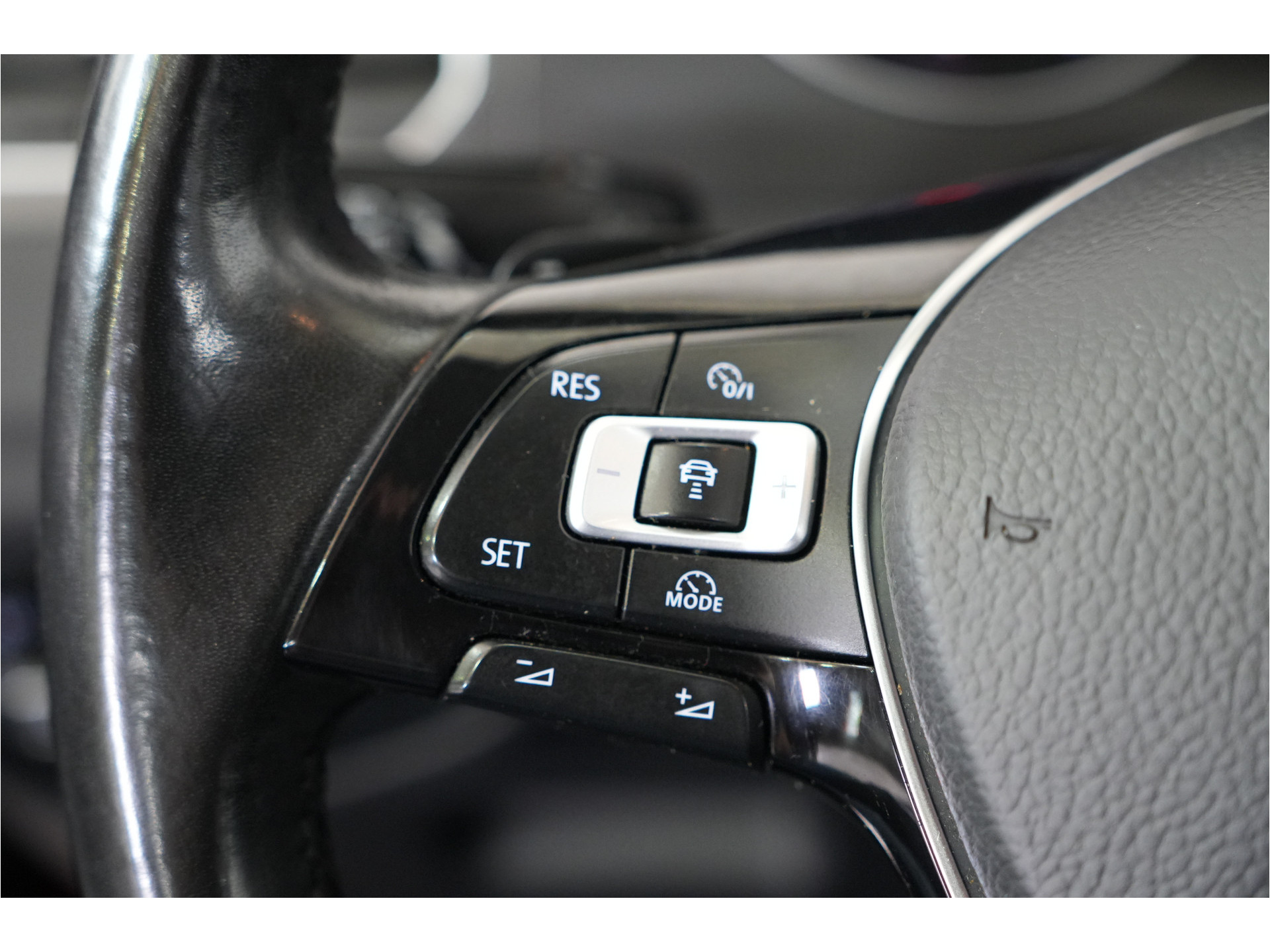 Volkswagen Golf Sportsvan 1.5 TSI ACT Highline | Trekhaak | Camera | Adaptive Cruise |