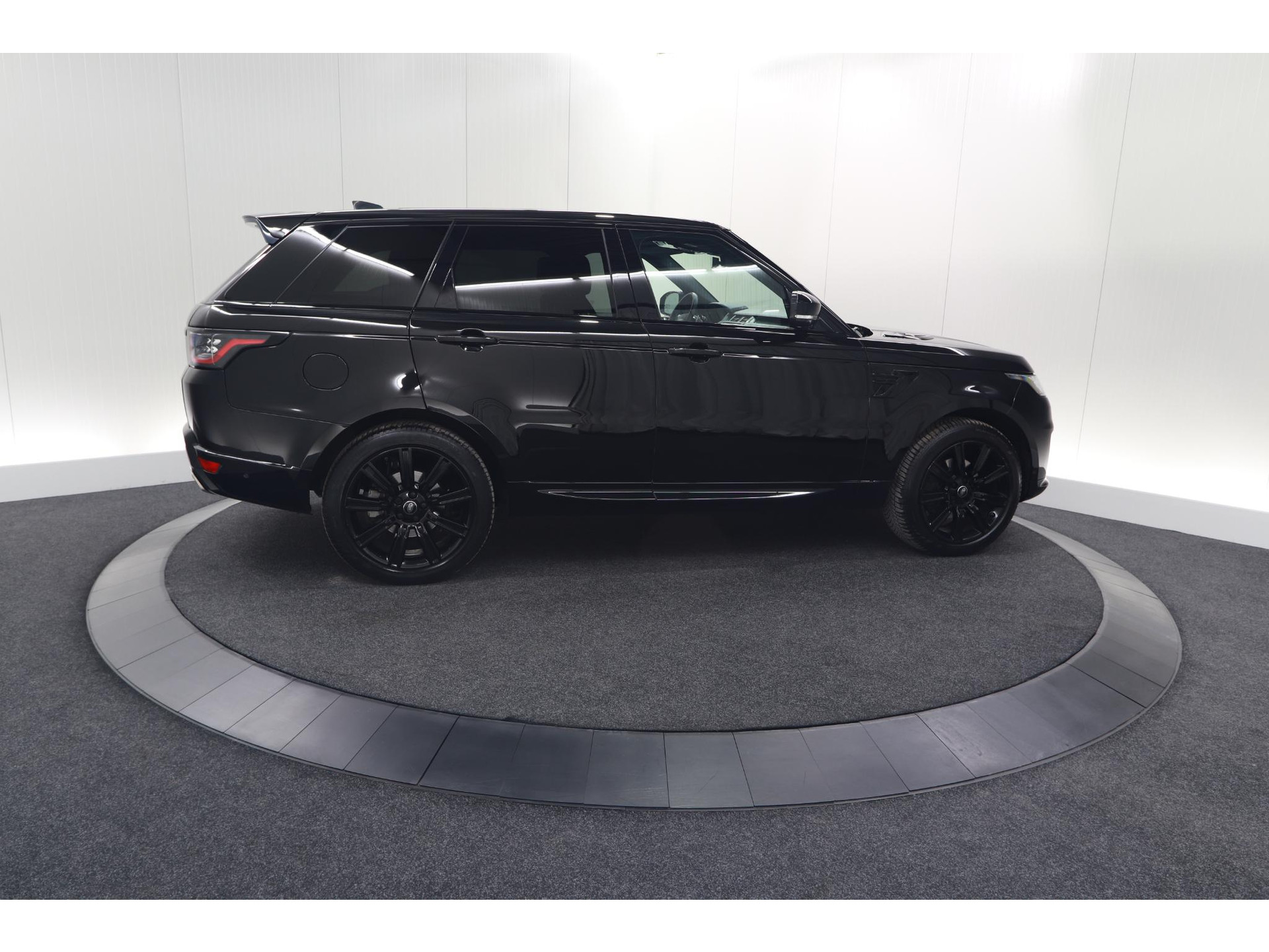 Land Rover Range Rover Sport 3.0 SDV6 HSE Dynamic 3500kg trekgewicht - BTW - Zwart/Zwart