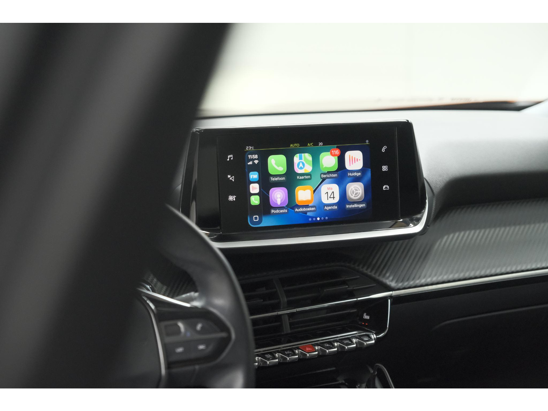 Peugeot 2008 PureTech 130 Allure Pack | Trekhaak | Adaptieve Cruise Control | Camera | Stoelverwarming