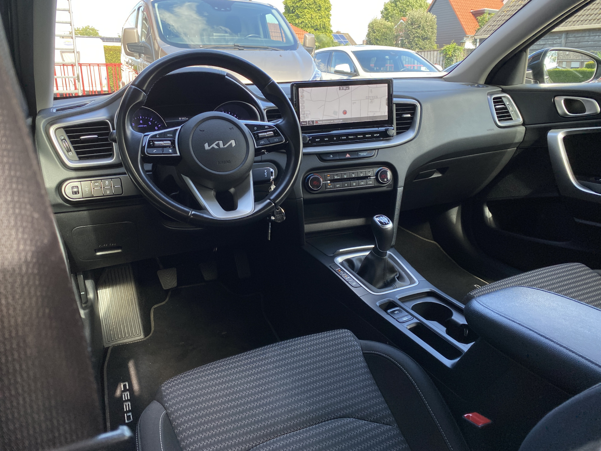 Kia Ceed Sportswagon 1.0 T-GDi 120 pk DynamicLine | 1e eigenaar | dealer onderh. | navigatie | camera | climate control | BTW