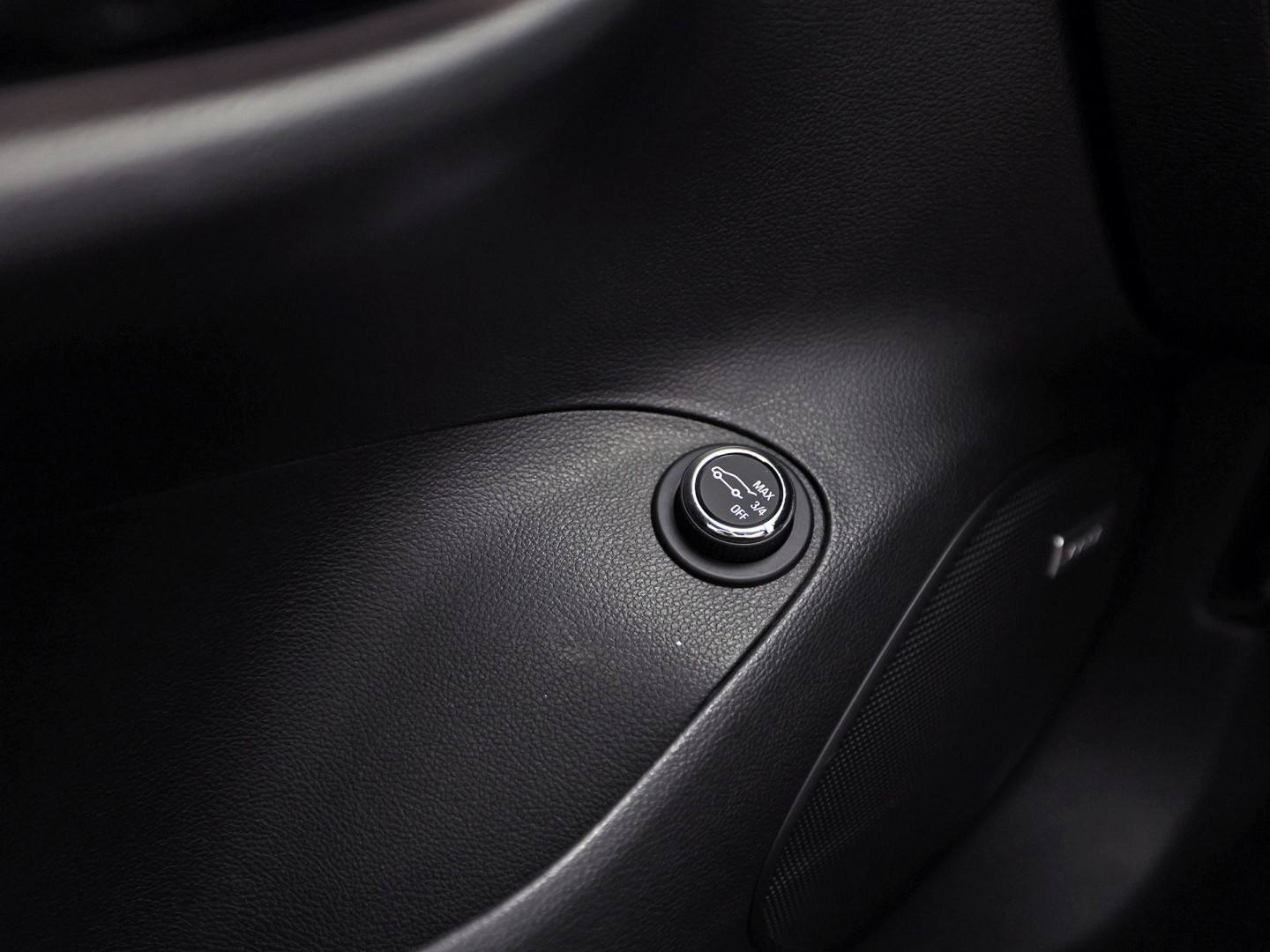 Opel Astra Sports Tourer 1.2 Launch Sport (VIRTUAL COCKPIT, APPLE CARPLAY, GROOT NAVI, CAMERA, STUUR/STOELVERWARMING, SPORTSTOELEN, GETINT GLAS, ADAPTIVE CRUISE, ZWART HEMEL, NIEUWSTAAT)