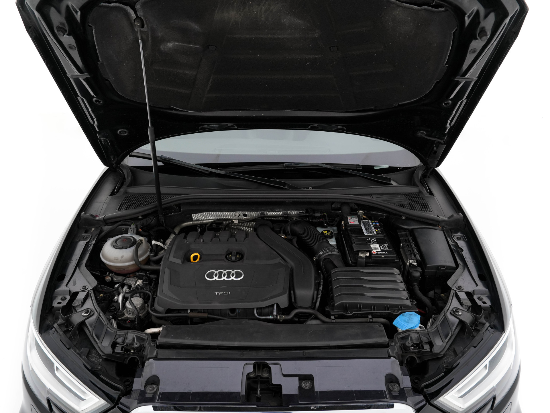 Audi A3 Sportback 1.5 TFSI CoD S-Line-Sportpack Edition Aut. *FULL-LED | LEATHER-FABRIC | NAVI-FULLMAP | SPORT-SEATS | AUDI-SOUND | ECC | PDC | PRIVACY-GLASS | CRUISE | 18''ALU*