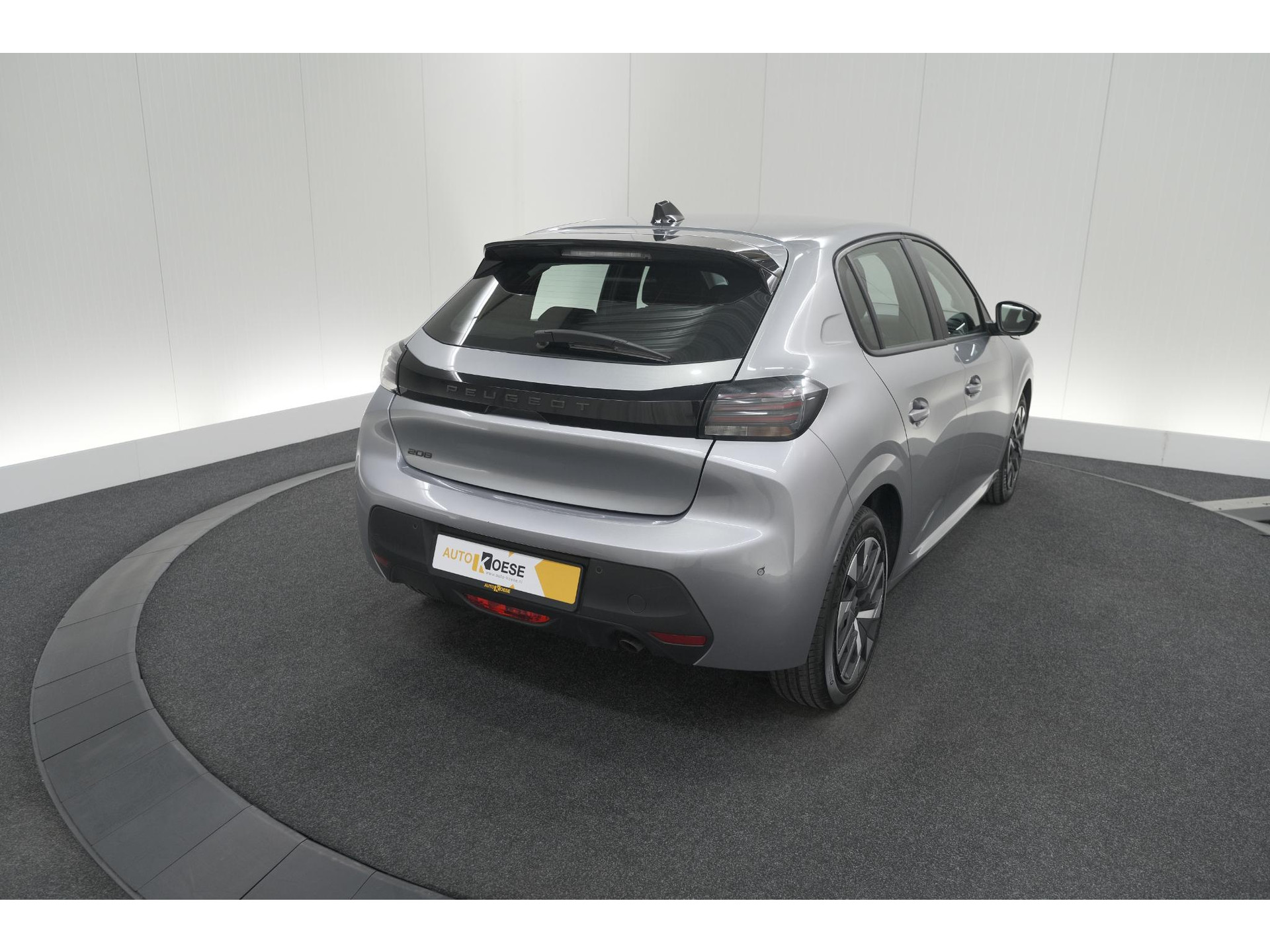 Peugeot 208 PureTech 100 Active | Parkeersensoren | Navigatie | Apple Carplay
