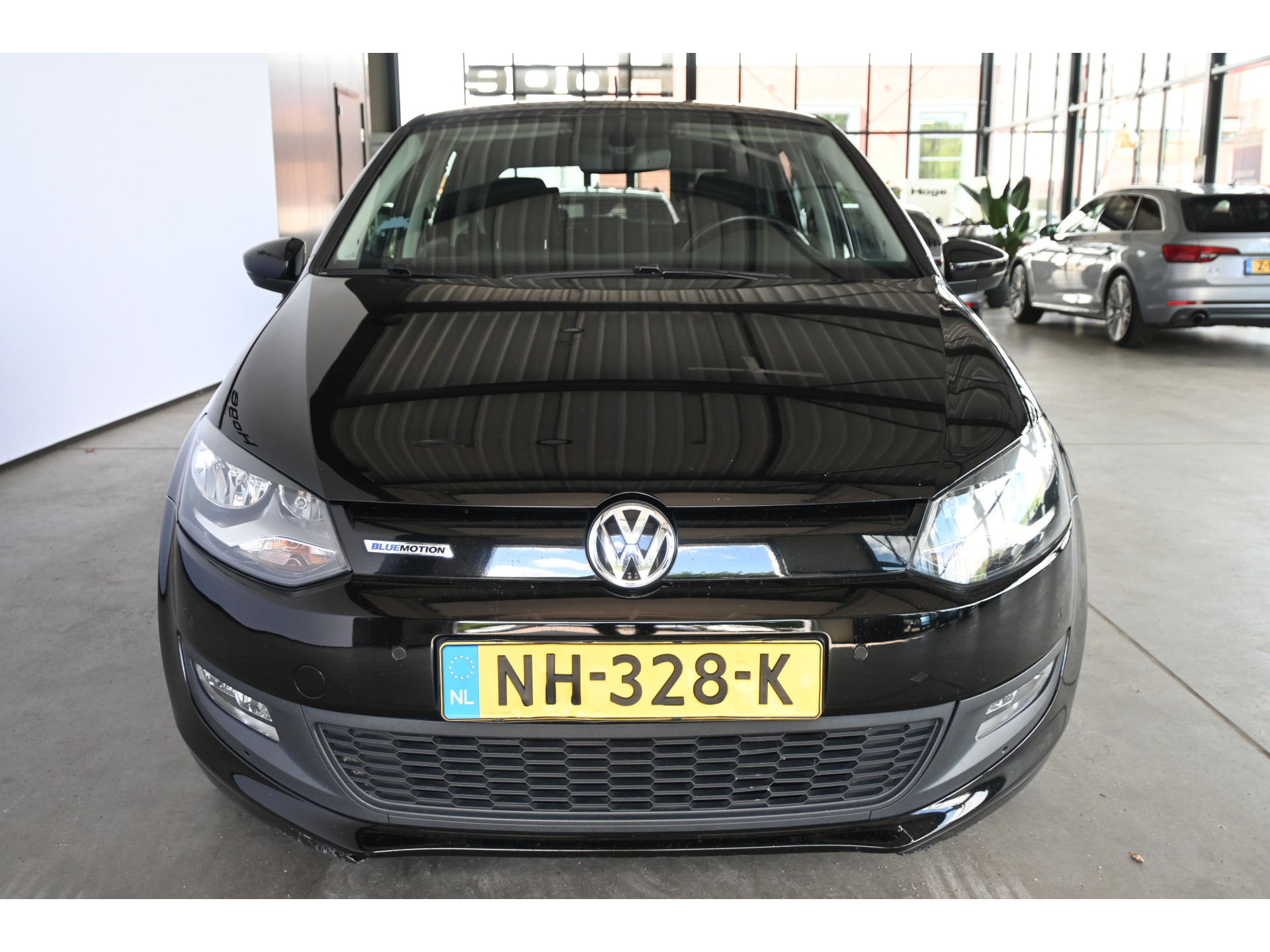 Volkswagen Polo 1.0 BlueMotion Edition Clima Navigatie Cruise Control Goed Onderhouden! Inruil Mogelijk!