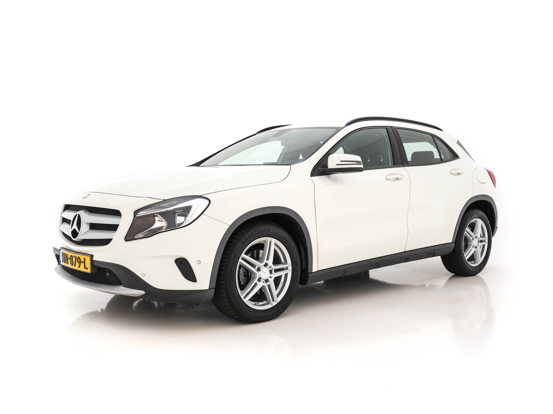 Mercedes-Benz GLA-klasse 200 CDI Ambition NAVI -FULLMAP | AIRCO | PDC | CRUISE | COMFORT-SEATS | 17"ALU*