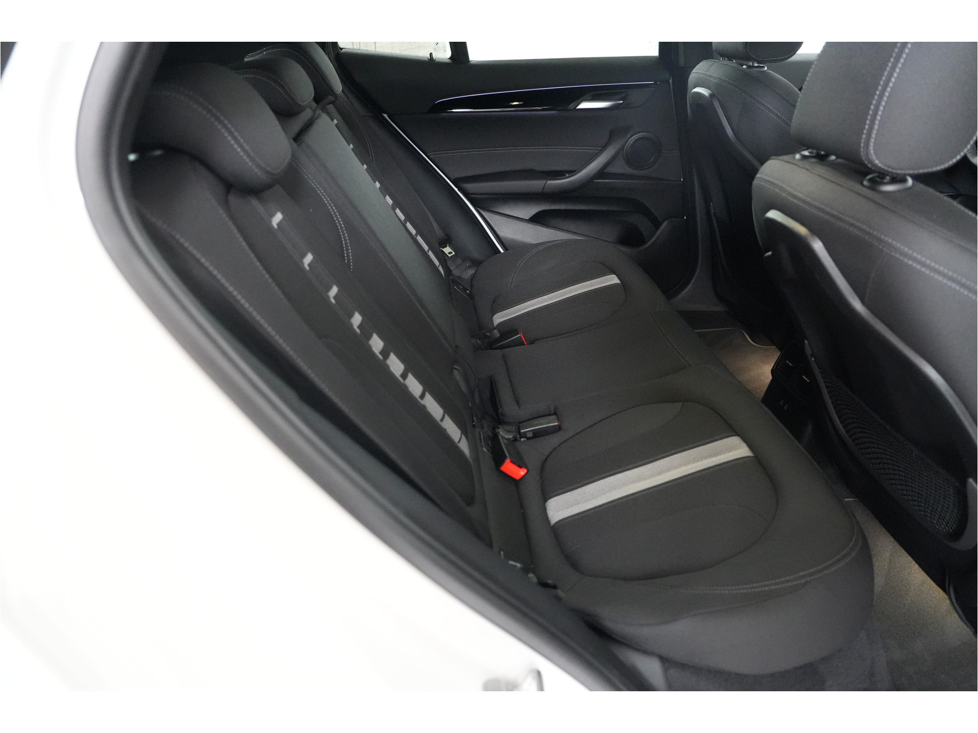BMW X2 xDrive25e PHEV 220 pk | SOH 92% | M Sport int. | Adaptive Cruise  | Camera |
