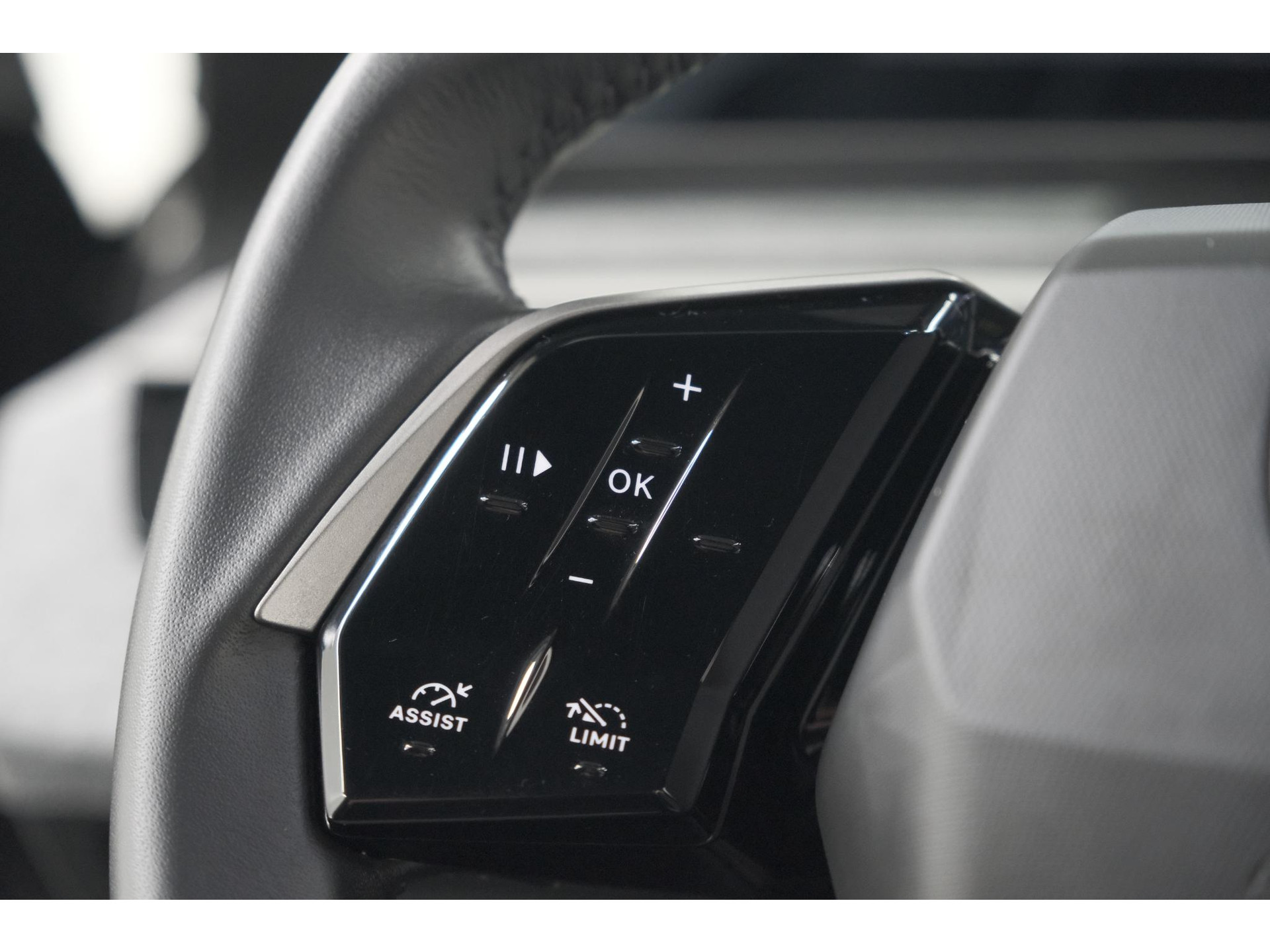 Peugeot 3008 1.2 Hybrid 136 e-DSC6 Allure | Camera | Stoelverwarming | Navigatie | Apple Carplay