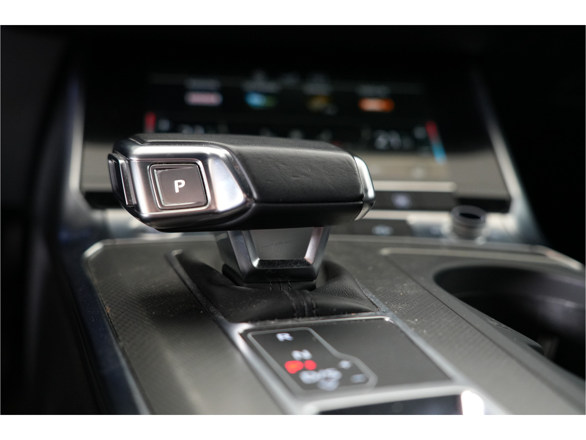 Audi A6 Avant 45 TFSI quattro Business edition | Virtual |