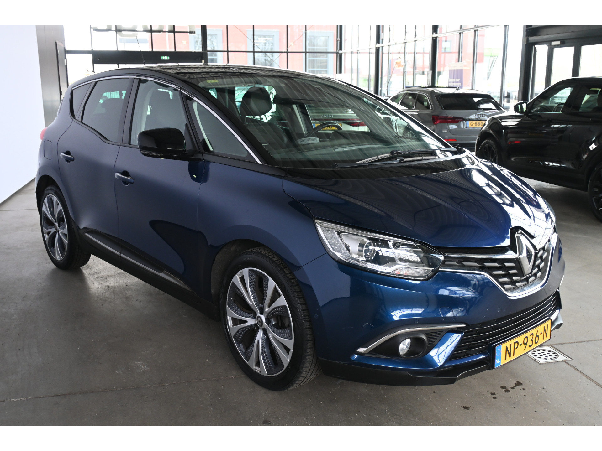 Renault Scénic 1.2 TCe Intens Clima Navigatie Cruise Control LED Rijklaarprijs! Inruil Mogelijk!