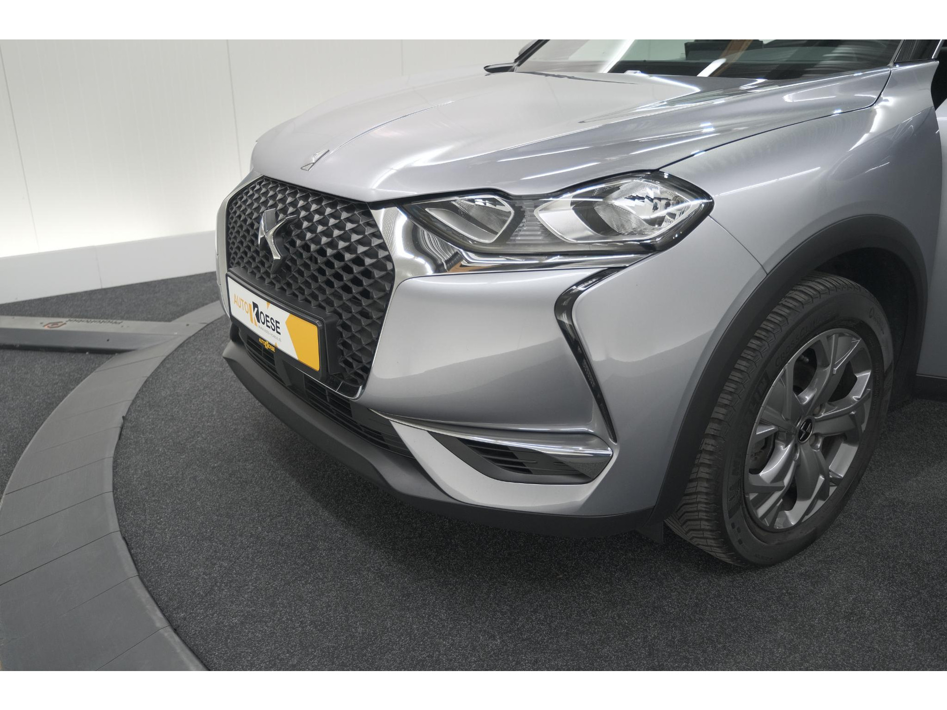DS 3 Crossback PureTech 100 Montmartre | Parkeersensoren | Apple Carplay | Allseason Banden | Navigatie | Climate Control