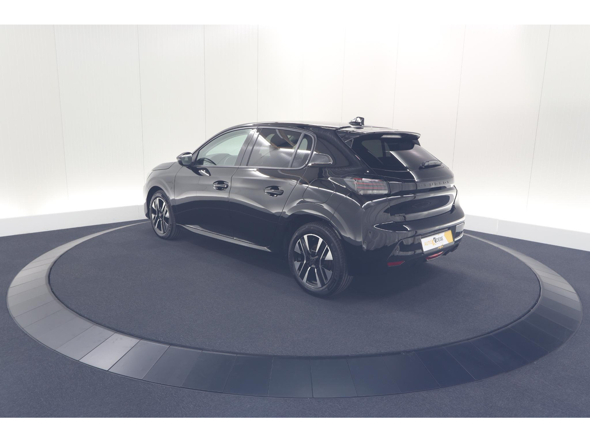 Peugeot 208 PureTech 100 Allure | Apple Carplay | Parkeersensoren | Climate Control