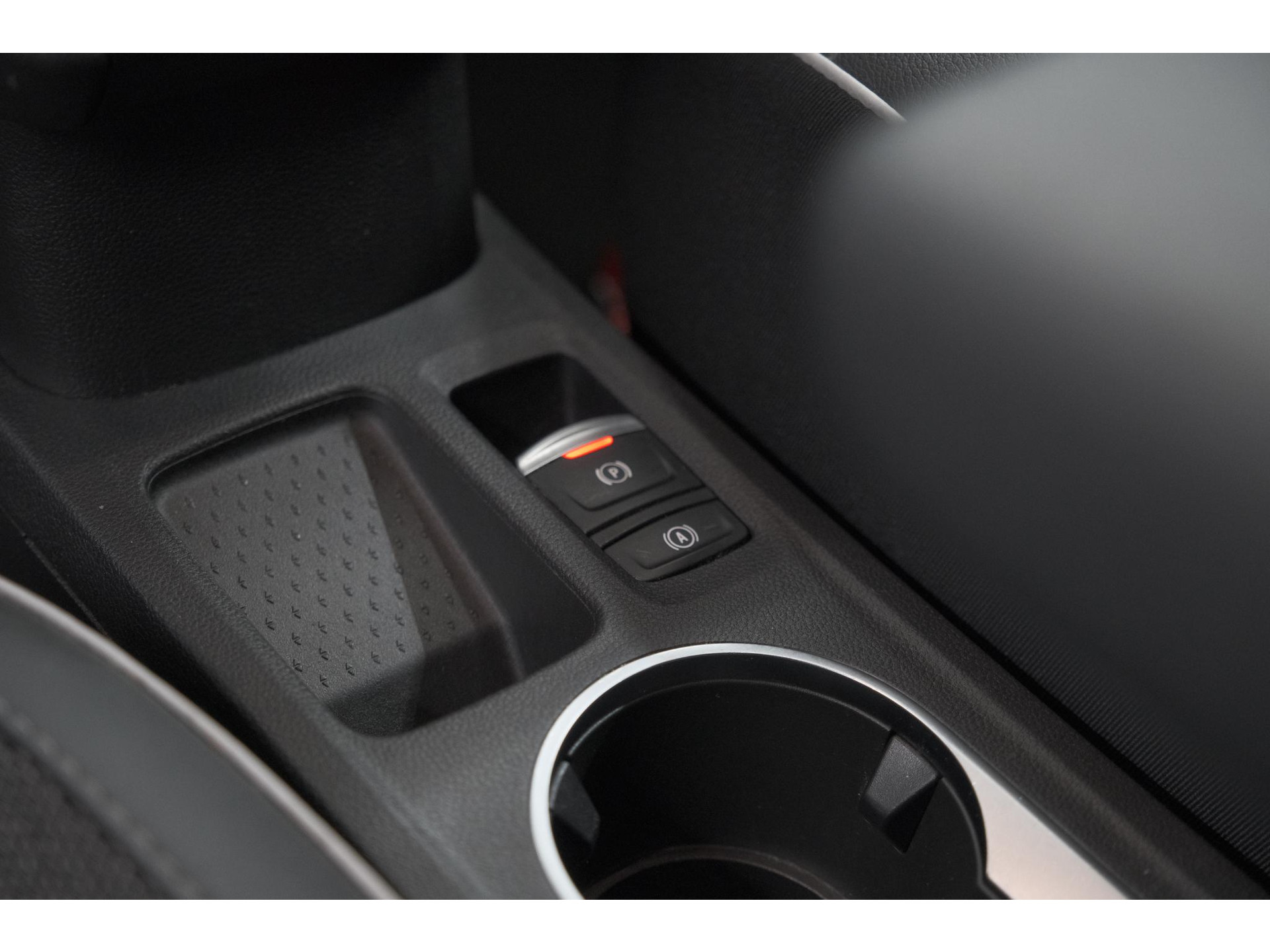 Renault Captur 1.6 E-Tech full hybrid 145 techno | Navigatie | Camera | Apple Carplay | 9.3 Inch Grootscherm