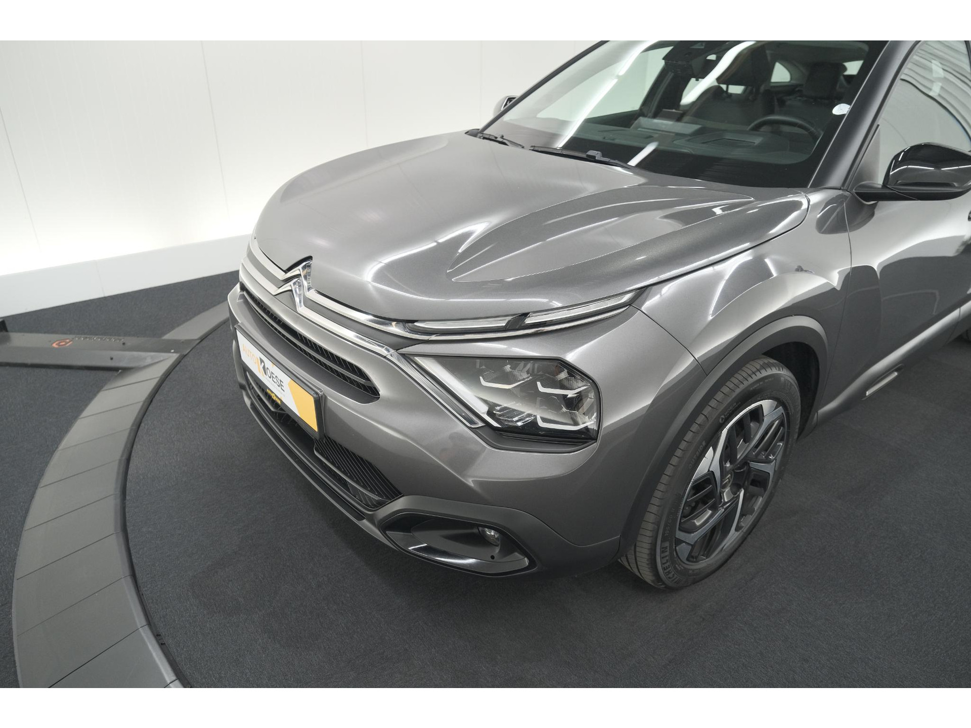 Citroen C4 Puretech 130 Feel Pack | Head-Up Display | Camera | Navigatie | Keyless Entry