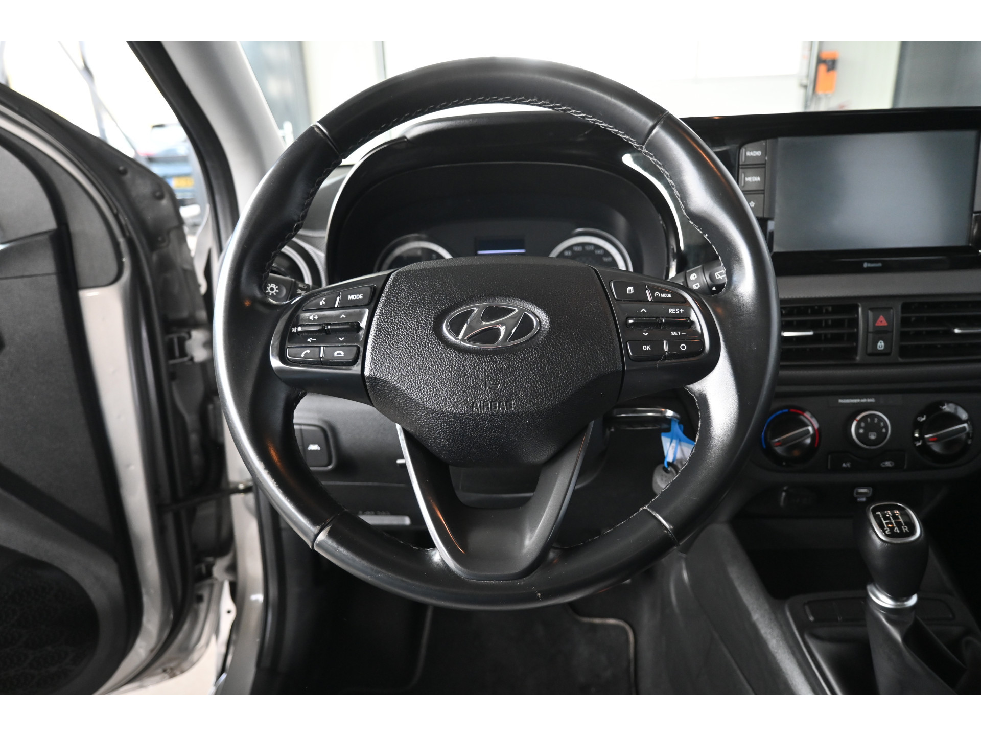 Hyundai i10 1.0 Comfort Airco Carplay Cruise Control LED 1e Eigenaar Rijklaarprijs! Inruil Mogelijk!