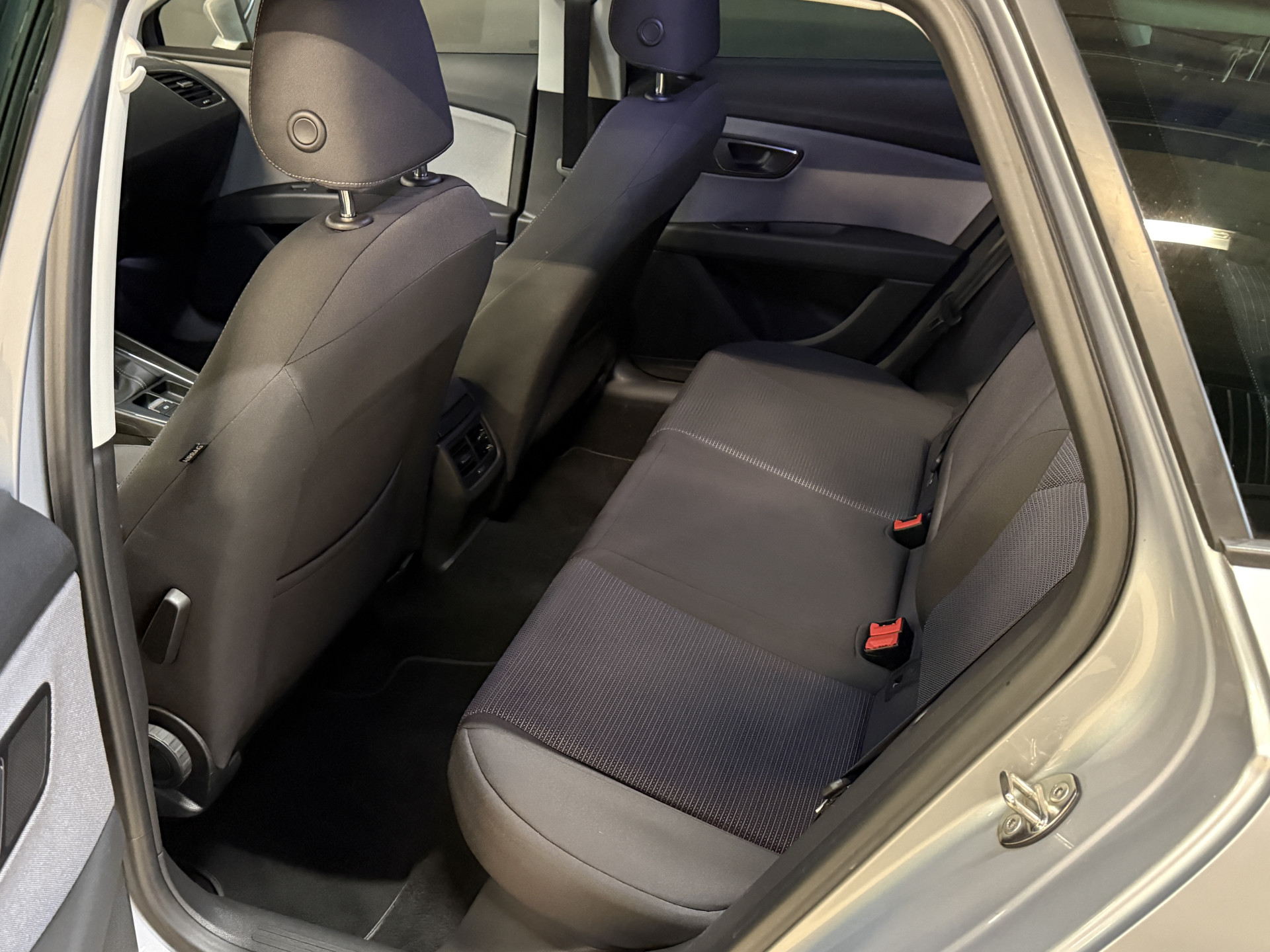 SEAT Leon ST 1.0 TSI Style Ultimate Edition | Camera | Draadloze lader | Apple Carplay