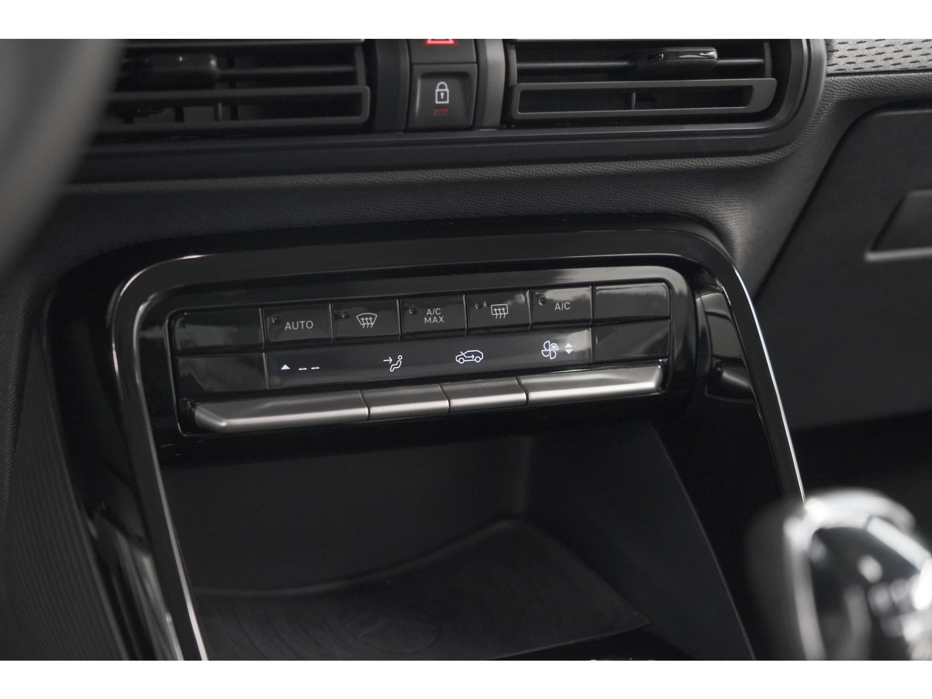 Citroen C3 Turbo 100pk Max | Nieuw Model | Camera | Navigatie | Apple Carplay | Parkeersensoren