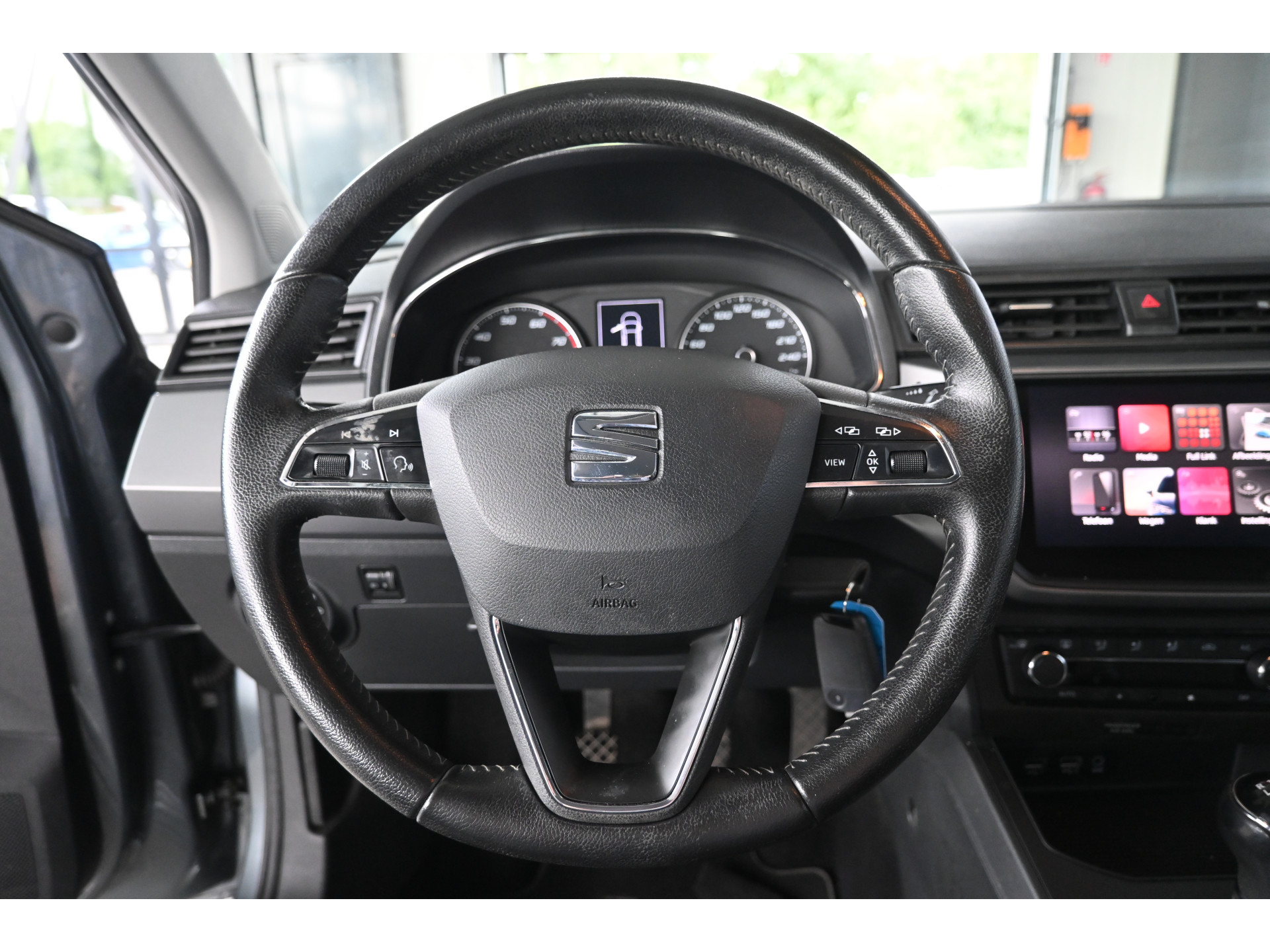 SEAT Ibiza 1.0 MPI Reference Clima Cruise Control Carplay Rijklaarprijs Inruil Mogelijk!