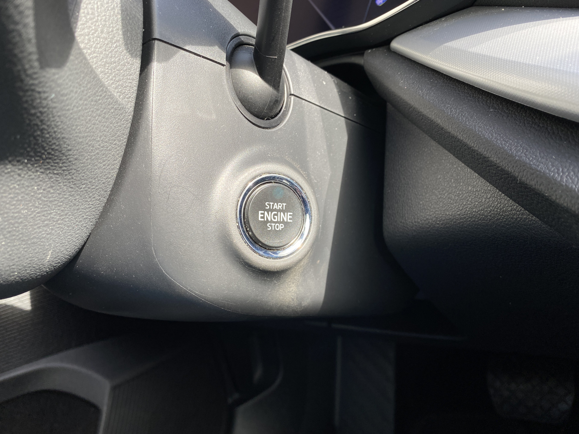 ŠKODA Octavia Combi 1.0 e-TSI Business Edition Plus AUT. | 1e eigenaar | dealer onderh. | navigatie | trekhaak | carplay | adaptieve cruise