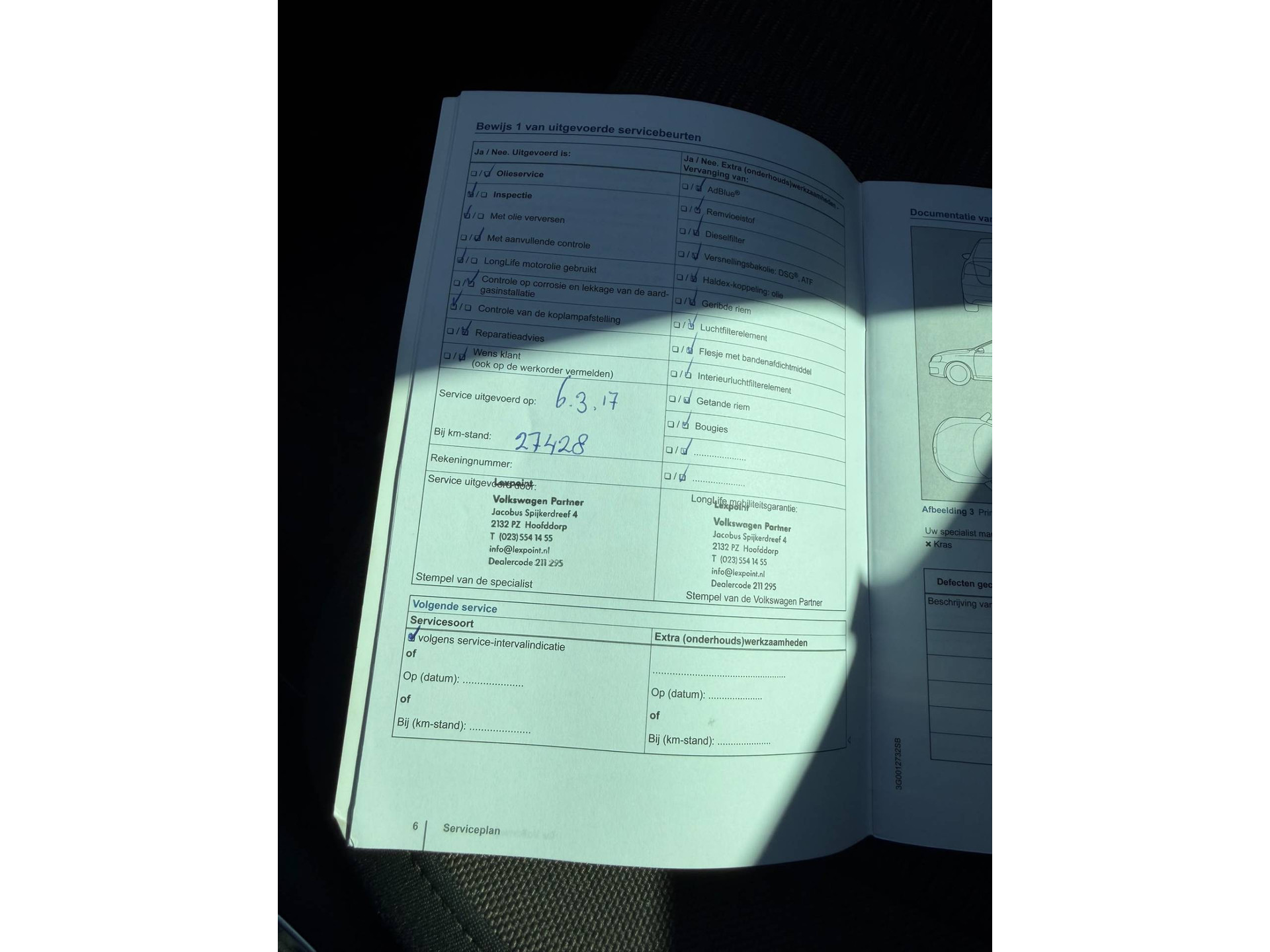 Volkswagen Tiguan 1.4 TSI Sport&Style | 1E EIGENAAR |3/6/12 MND GARANTIE | NAVI | PDC | TREKHAAK | NL AUTO |