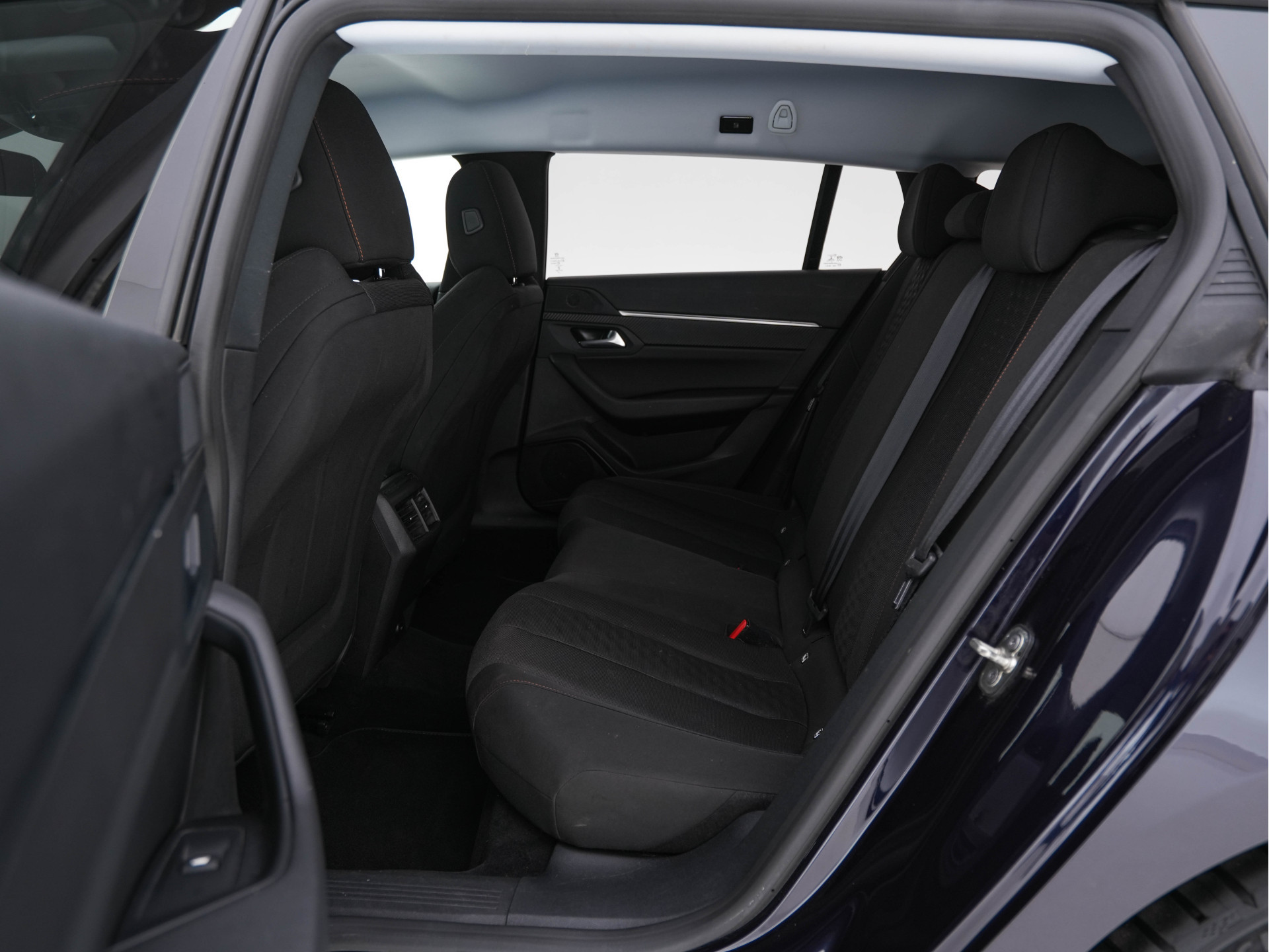 Peugeot 508 SW 1.5 BlueHDI Blue Lease Active Avantage (INCL-BTW) *NAVI-FULLMAP | DIGI-COCKPIT | LANE-ASSIST | SPORT-SEATS | PRIVACY-GLASS | CAMERA | DAB | KEYLESS | ECC | CARBON-INLAY | PDC | CRUISE | 19"ALU*