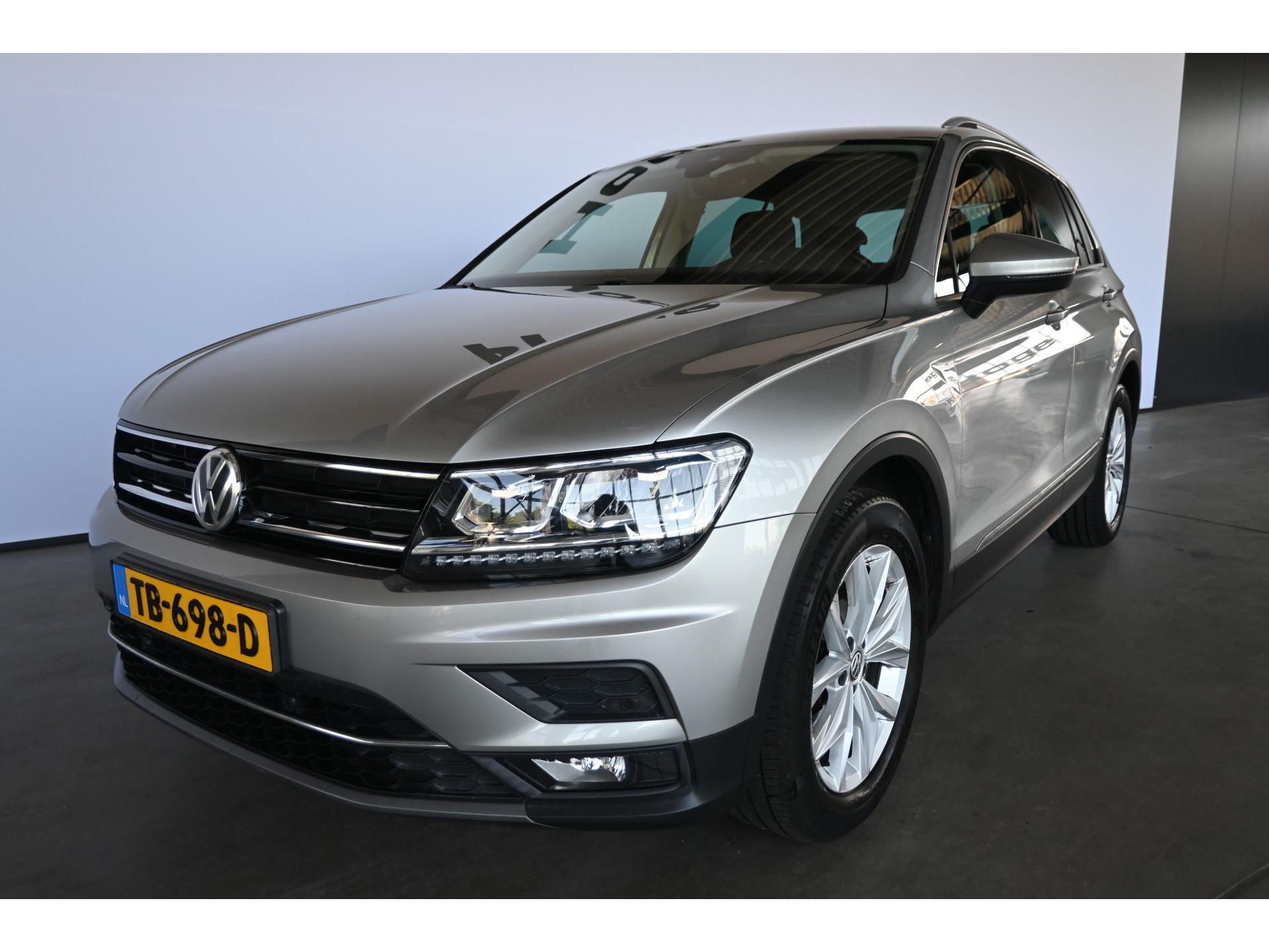 Volkswagen Tiguan 1.4 TSI Automaat 4Motion Highline  Clima Virtual Cockpit Navigatie CarPlay Cruise control Inruil Mogelijk!