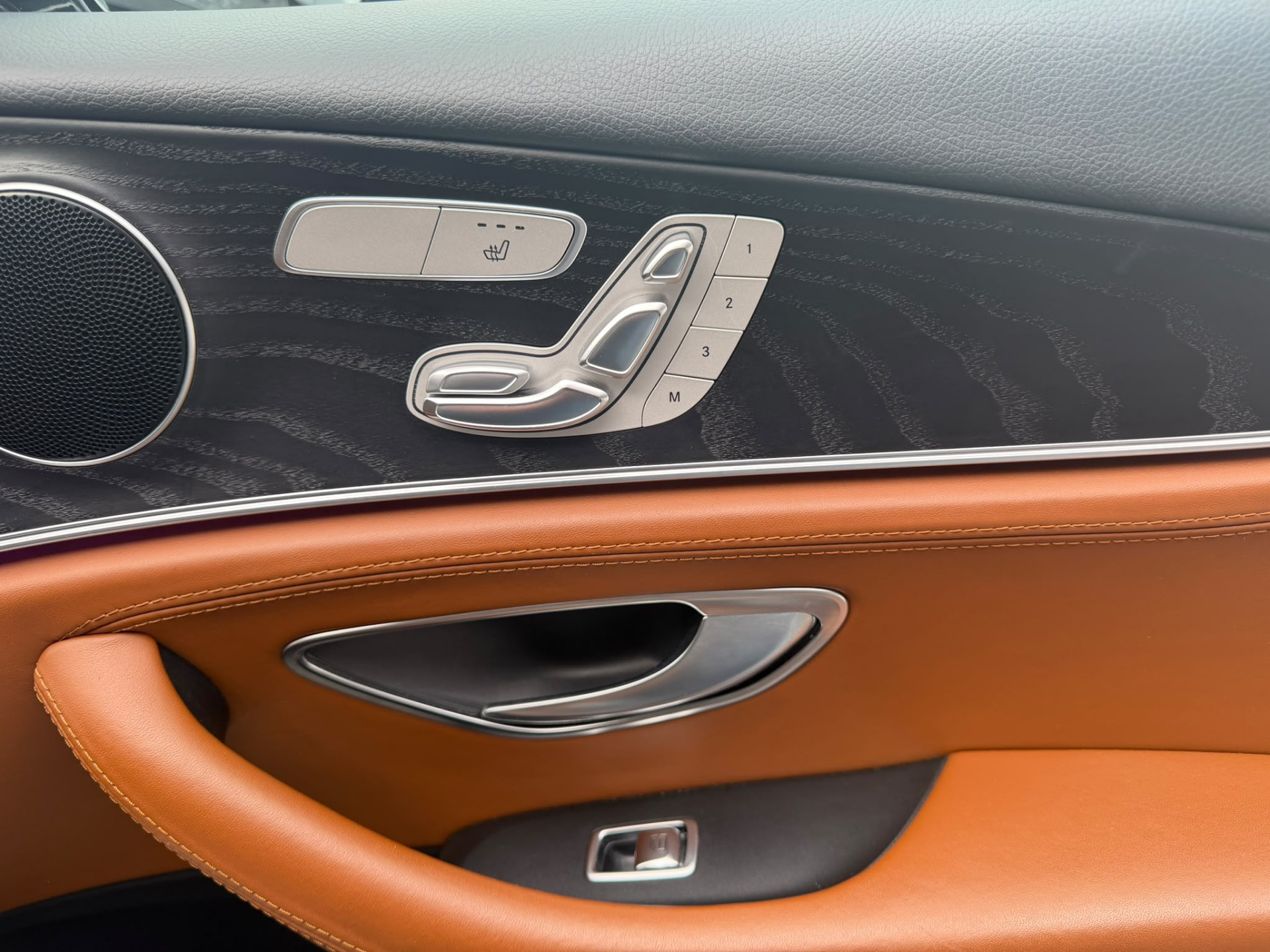 Mercedes-Benz E-klasse Estate 200 Premium 3/6/12 MND GARANTIE  | AUTOMAAT | NIEUWE APK | LEDER | PDC | NAVI | CRUISE |